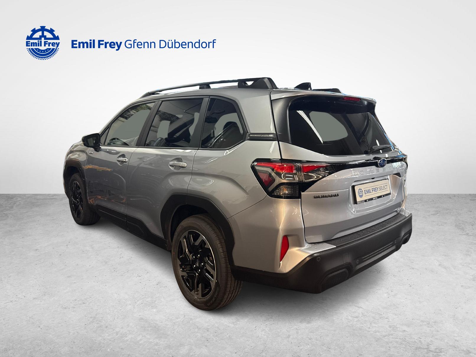 SUBARU Forester Station 2.0i e-Boxer Swiss Plus-image-2