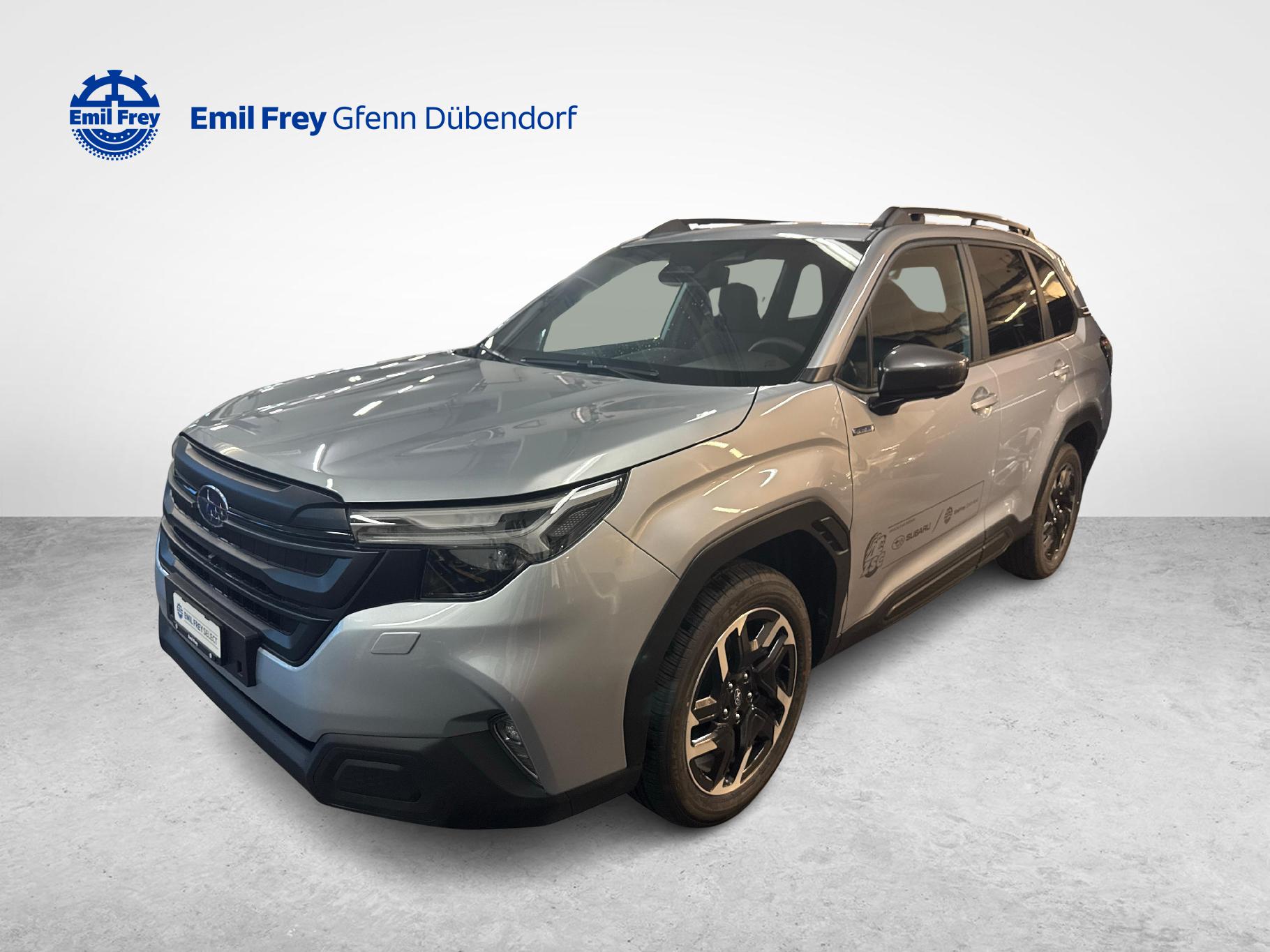 SUBARU Forester Station 2.0i e-Boxer Swiss Plus-image-0