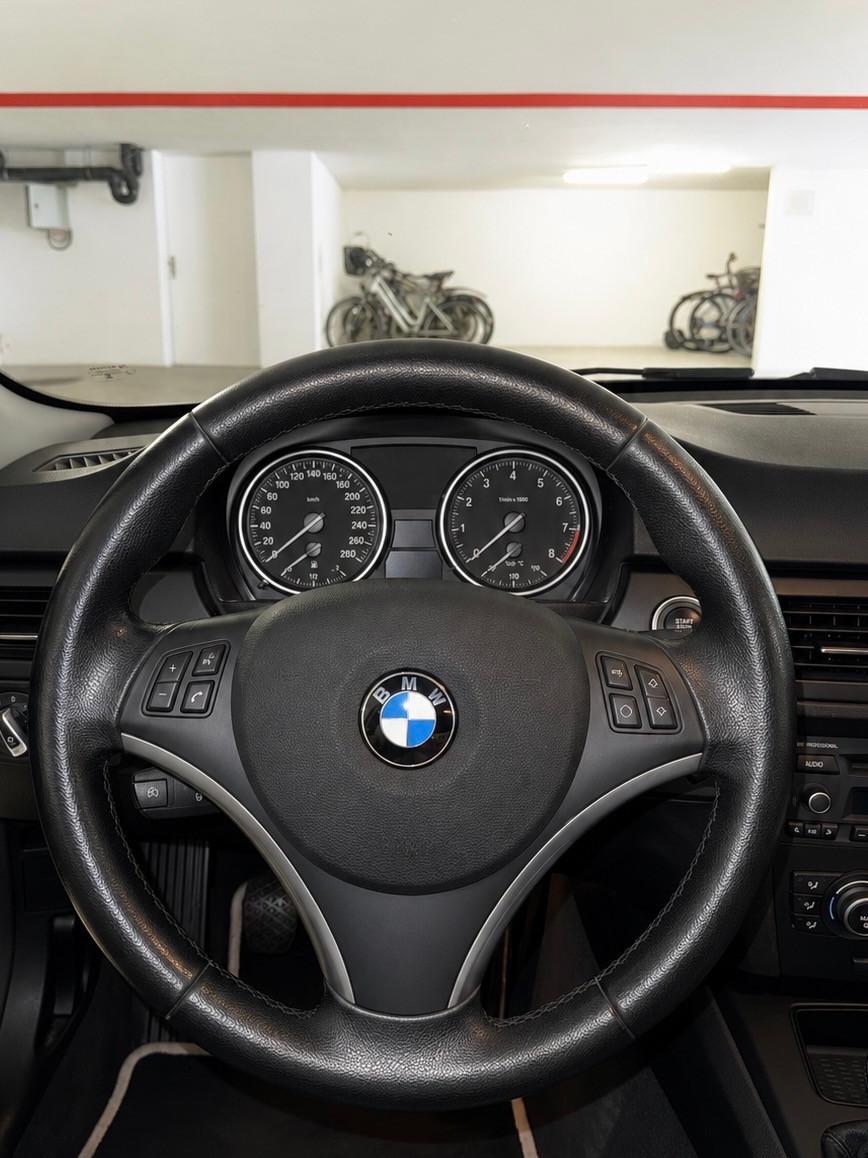 BMW 335i xDrive-image-4