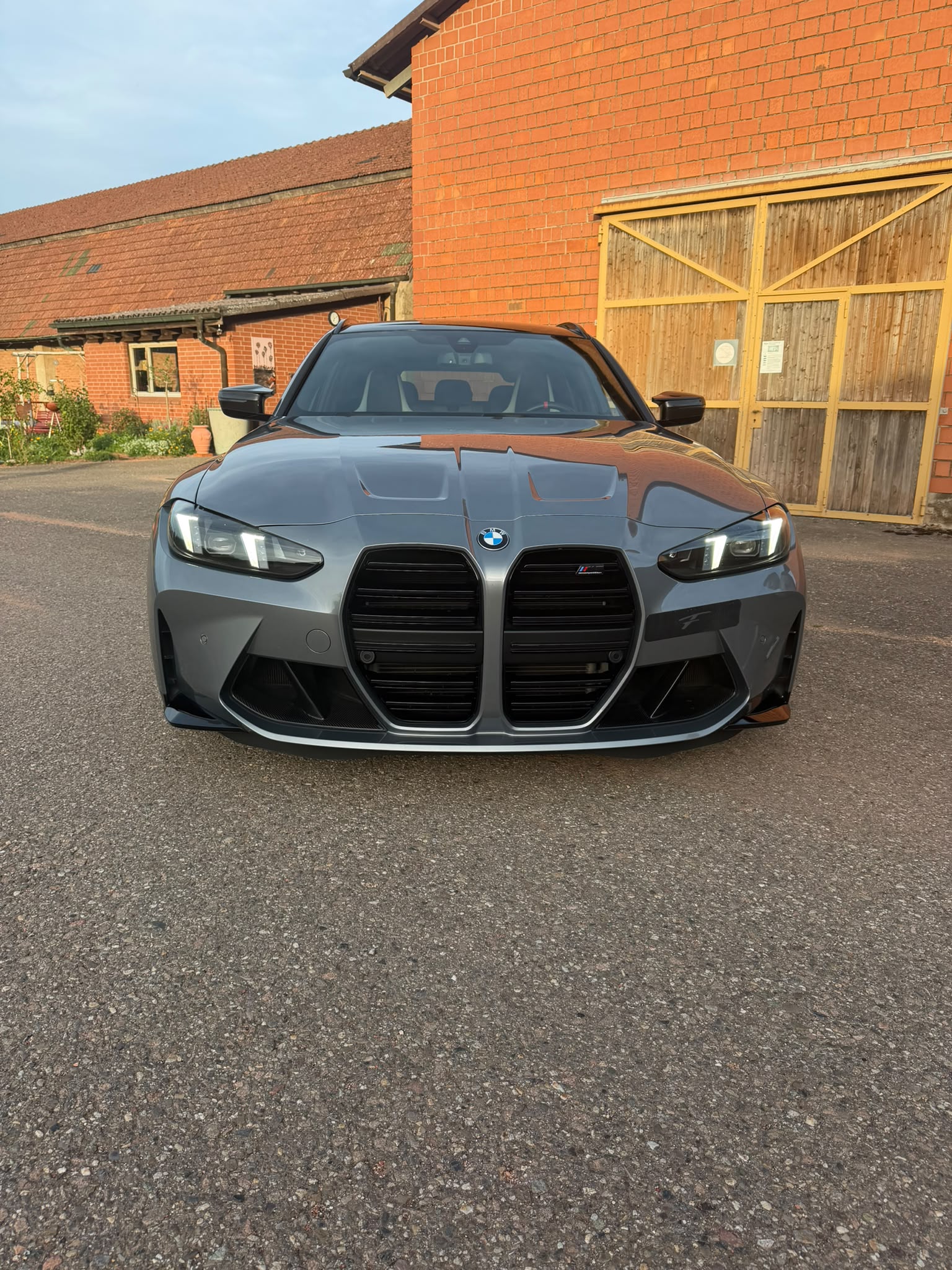 BMW M3 Touring xDrive Competition M-image-9
