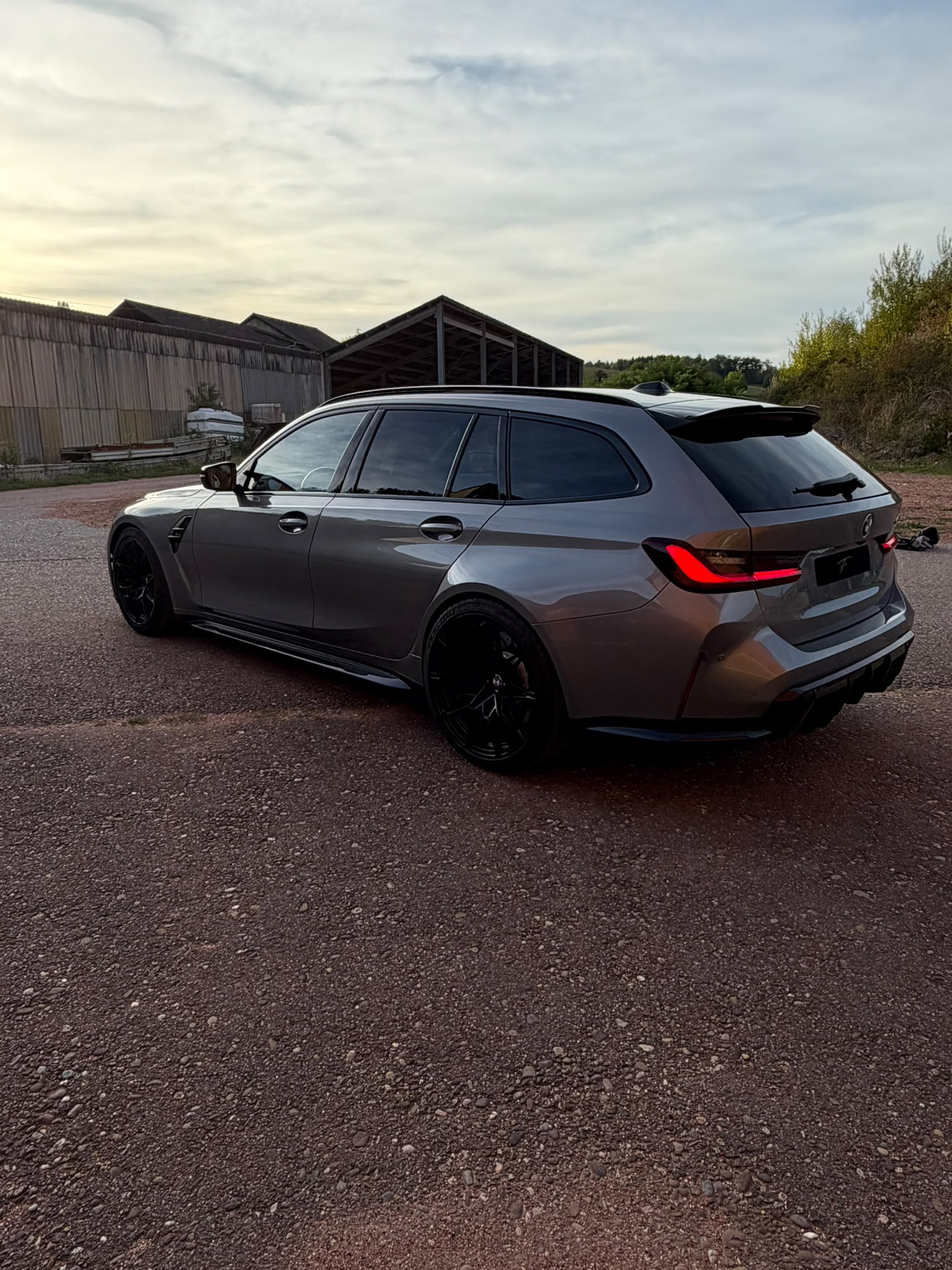 BMW M3 Touring xDrive Competition M-image-7