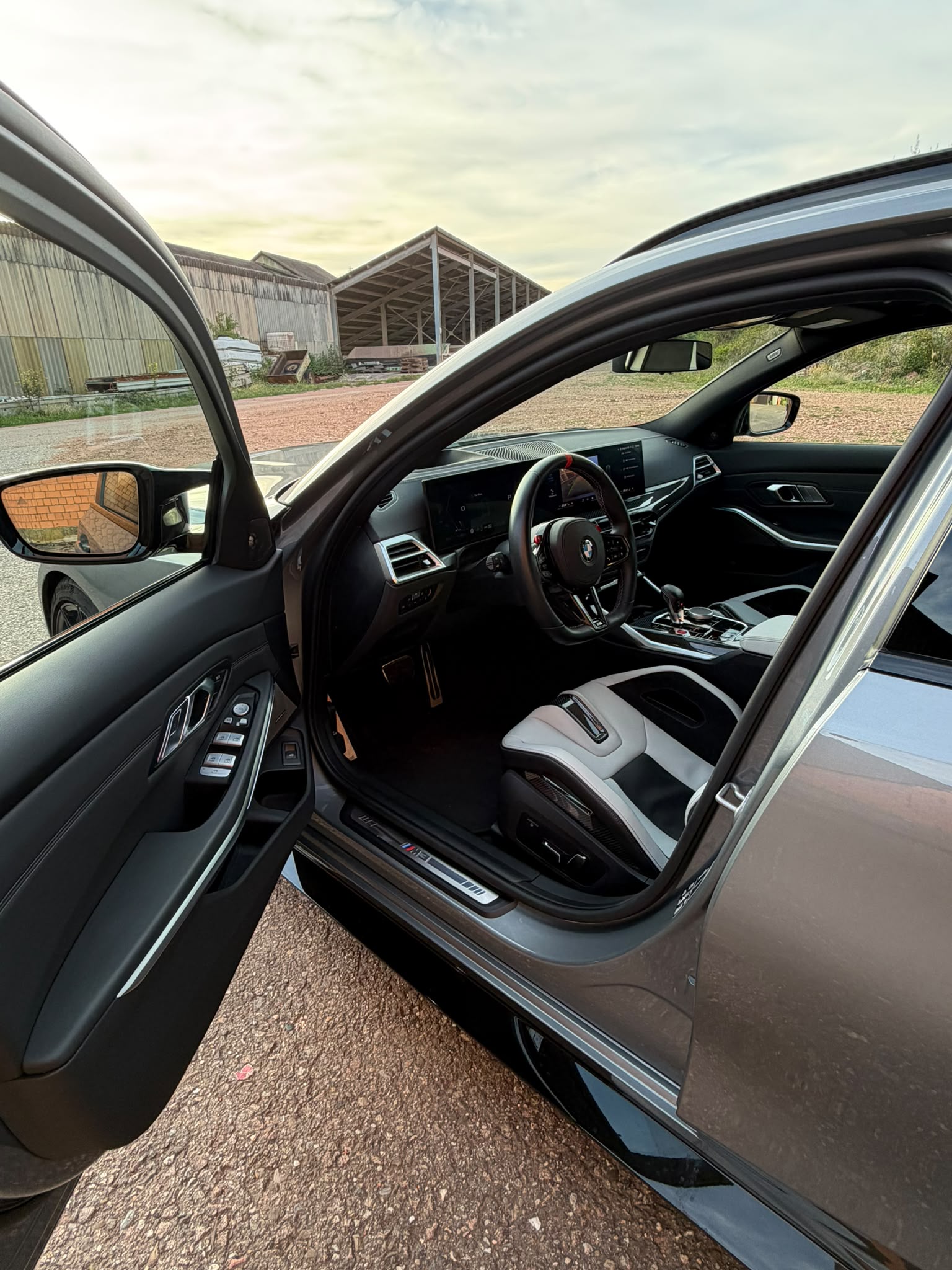 BMW M3 Touring xDrive Competition M-image-14