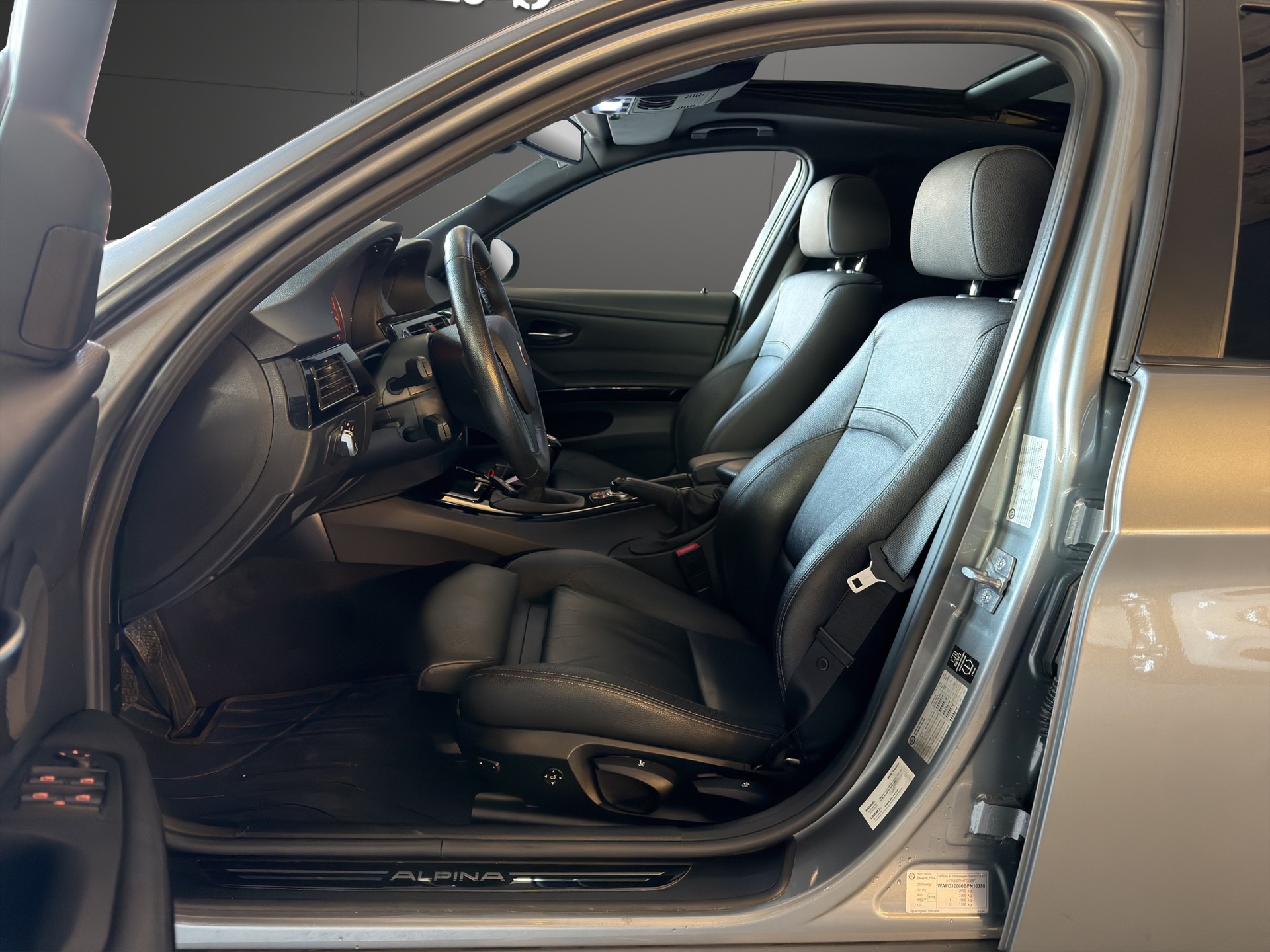 BMW-ALPINA D3 BiTurbo Touring 2.0d-image-6
