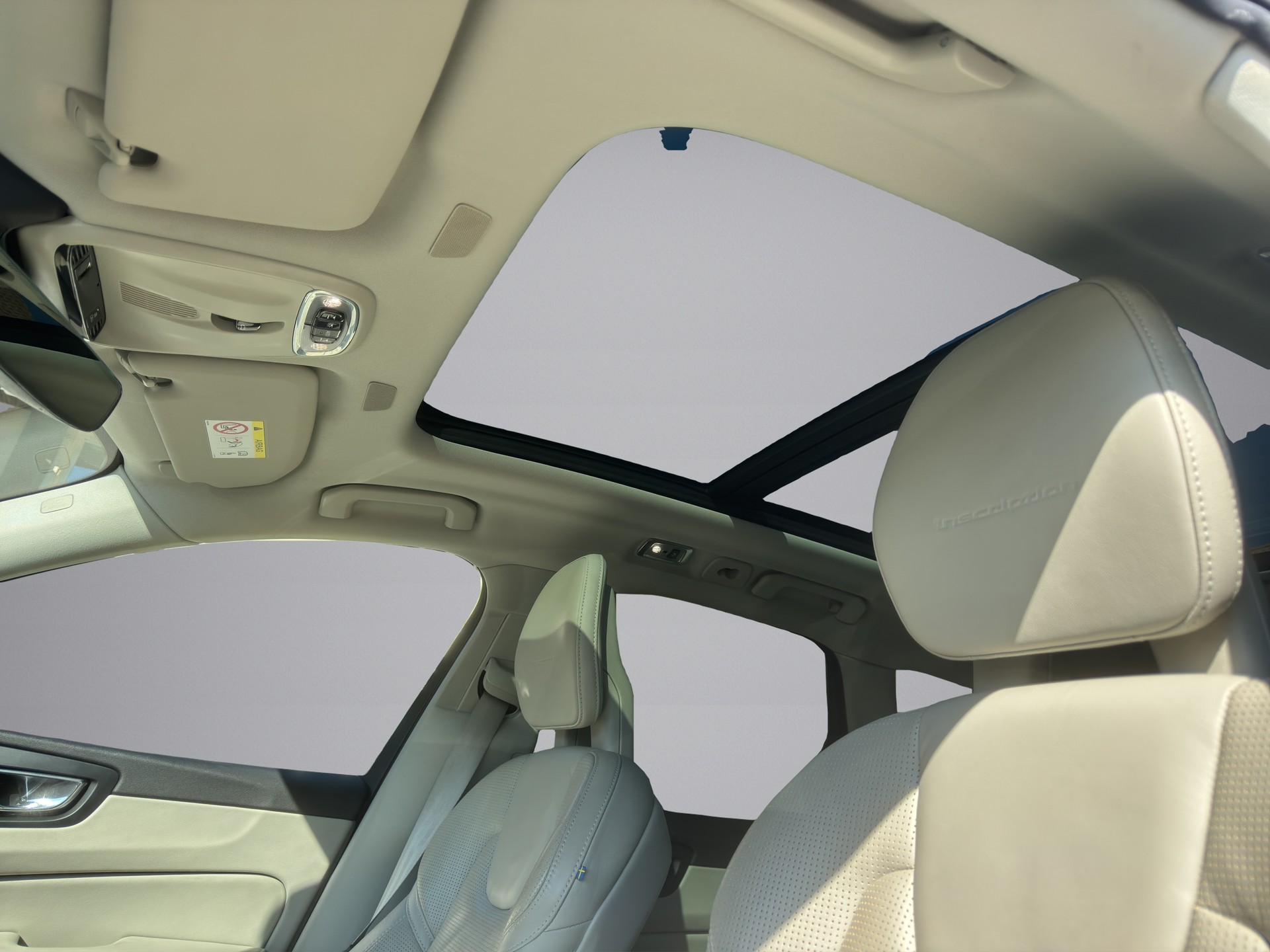 VOLVO XC60 2.0 D5 Inscription AWD-image-13
