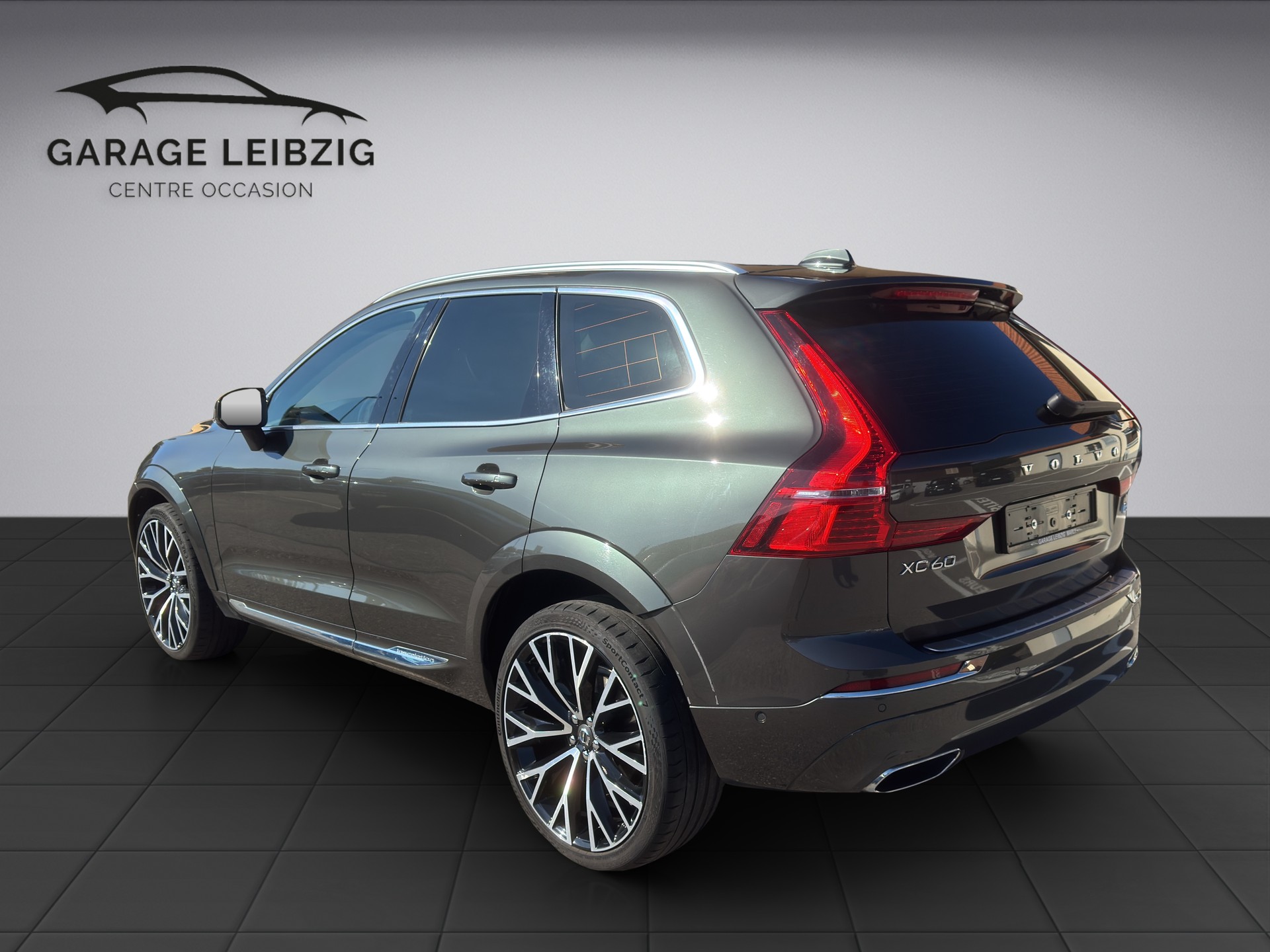 VOLVO XC60 2.0 D5 Inscription AWD-image-2