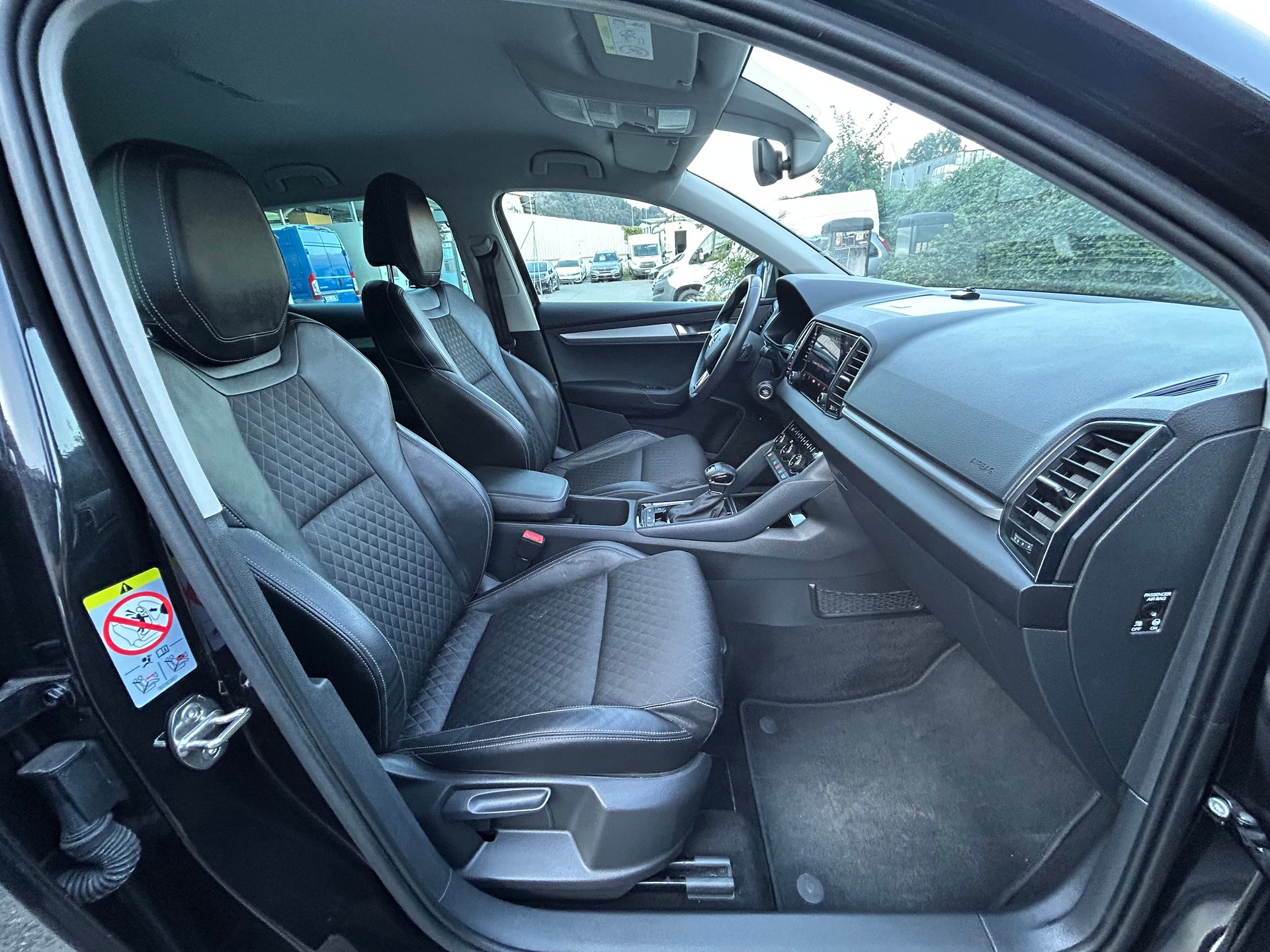 SKODA Karoq 2.0 TDI CR Style 4x4 DSG-image-11