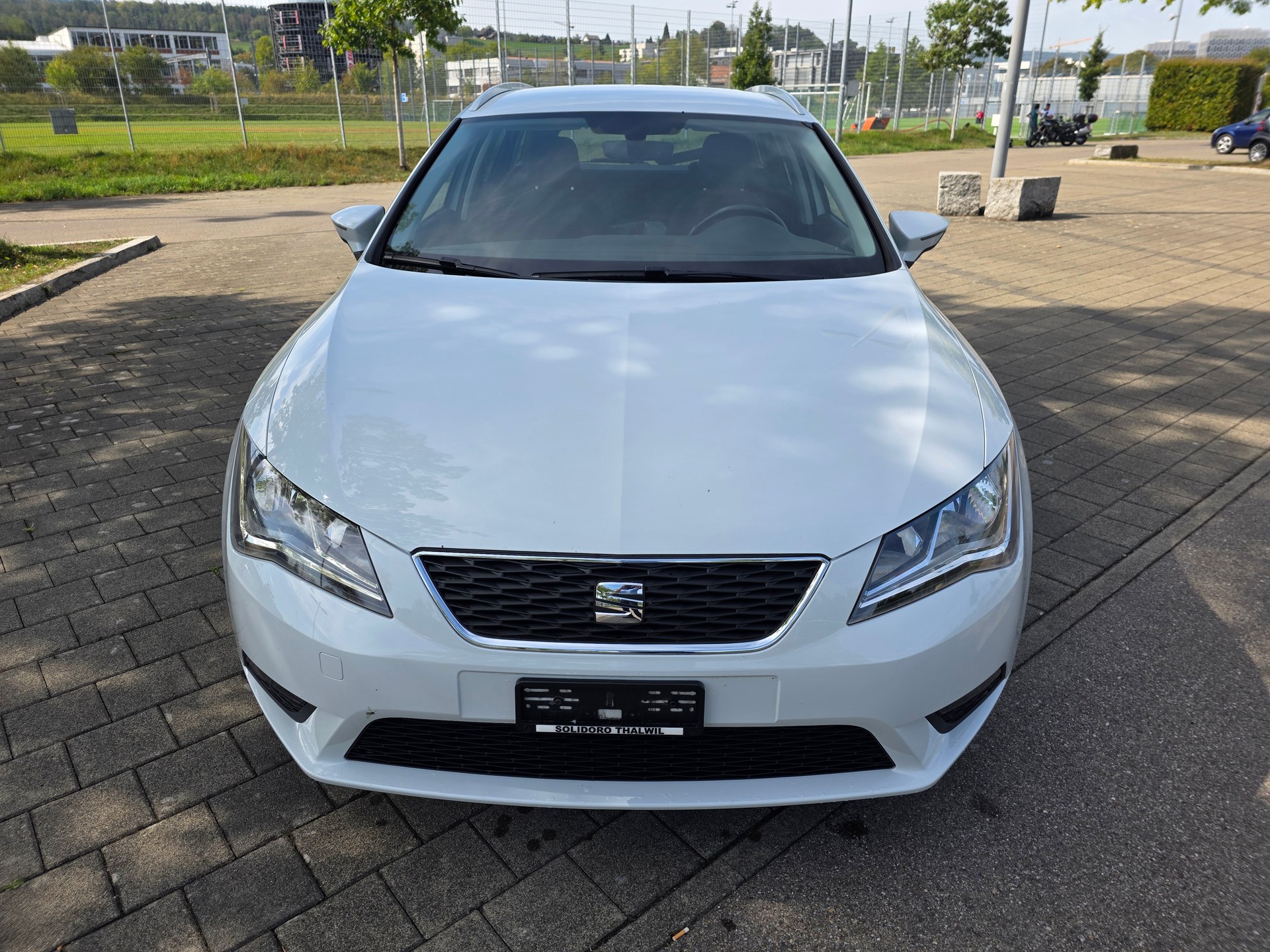 SEAT Leon ST 1.6 TDI Style DSG-image-2