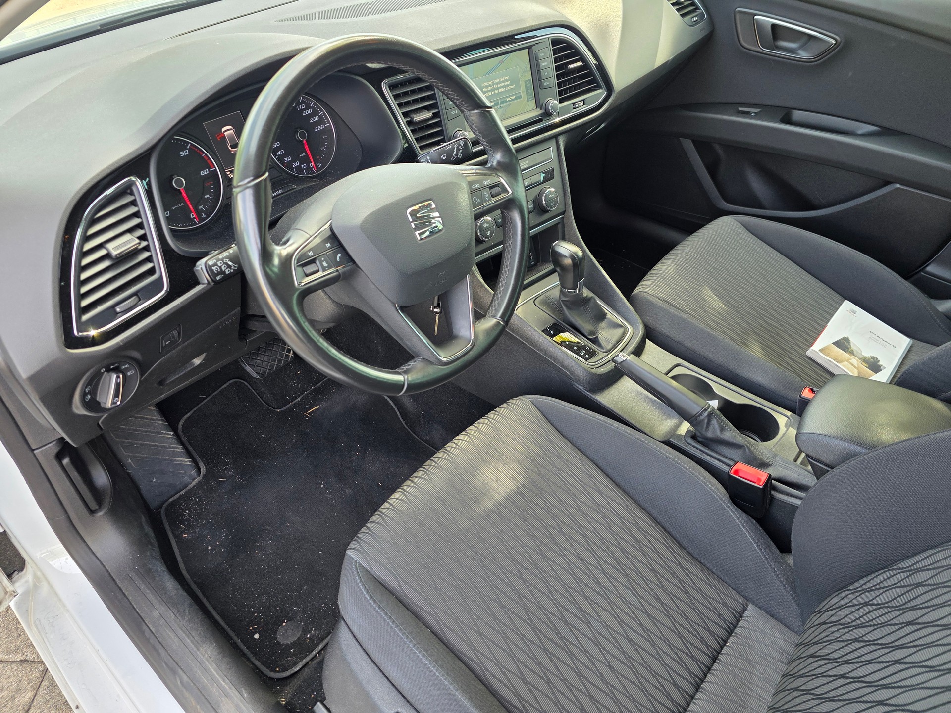 SEAT Leon ST 1.6 TDI Style DSG-image-11