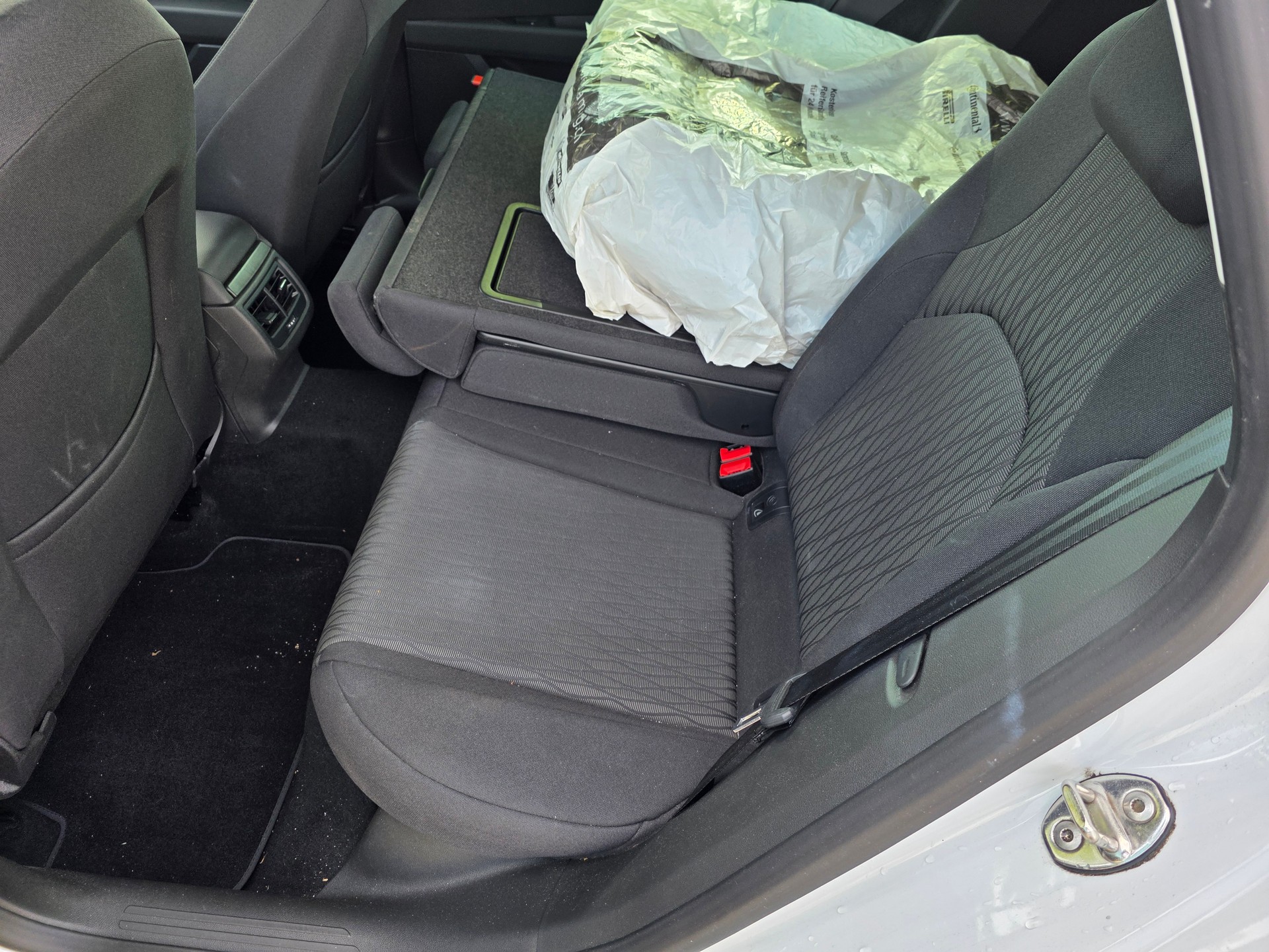 SEAT Leon ST 1.6 TDI Style DSG-image-14