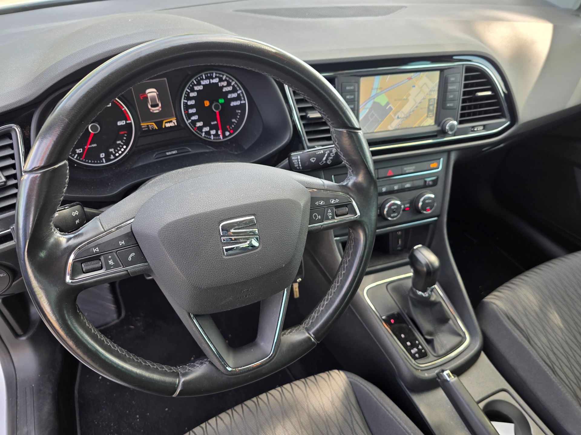 SEAT Leon ST 1.6 TDI Style DSG-image-17