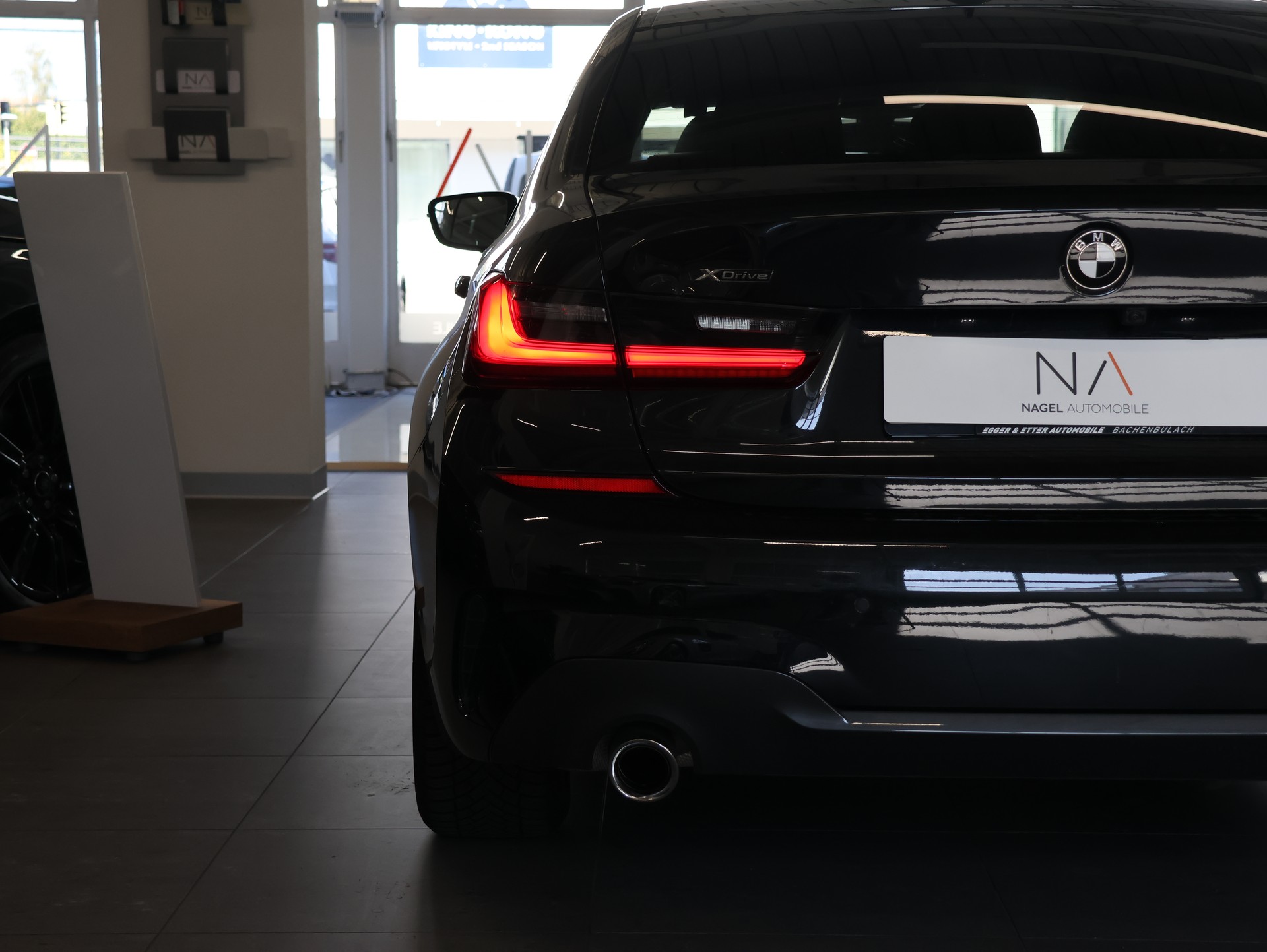 BMW 320d xDrive M Sport Steptronic-image-5