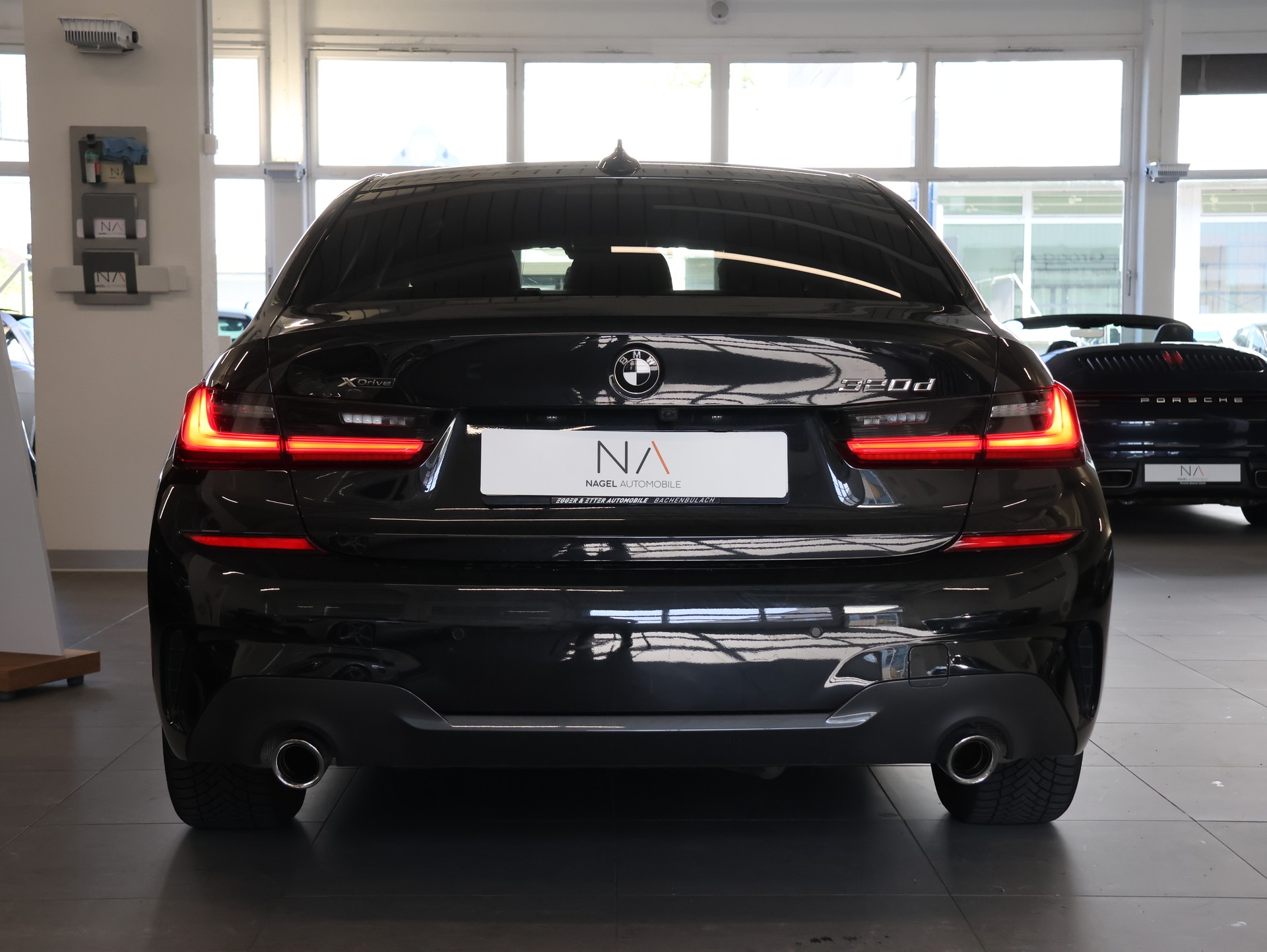 BMW 320d xDrive M Sport Steptronic-image-6