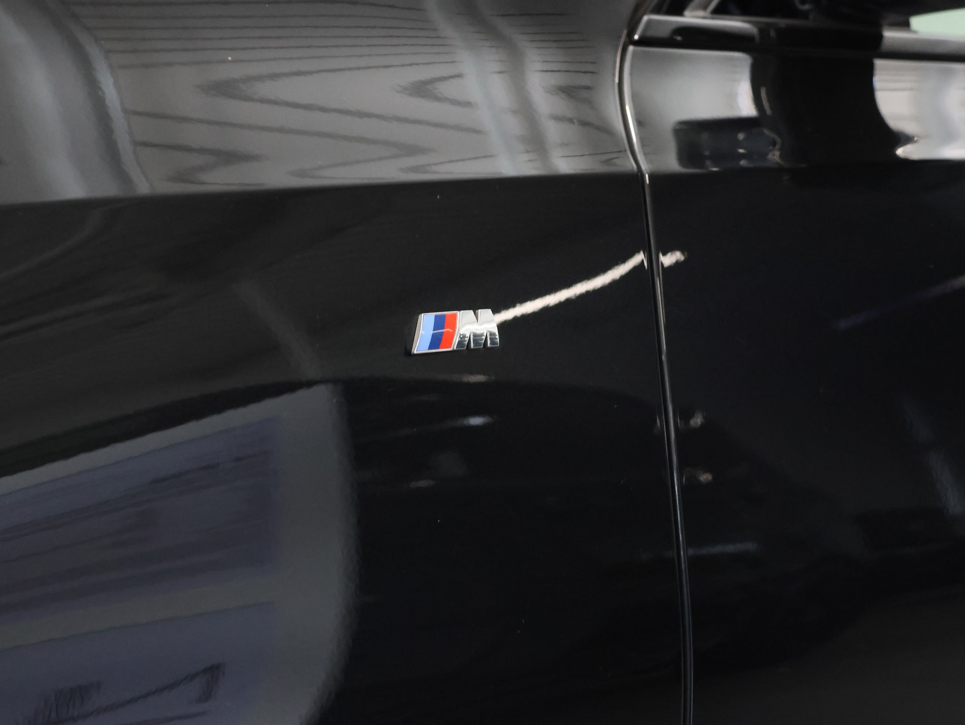BMW 320d xDrive M Sport Steptronic-image-11
