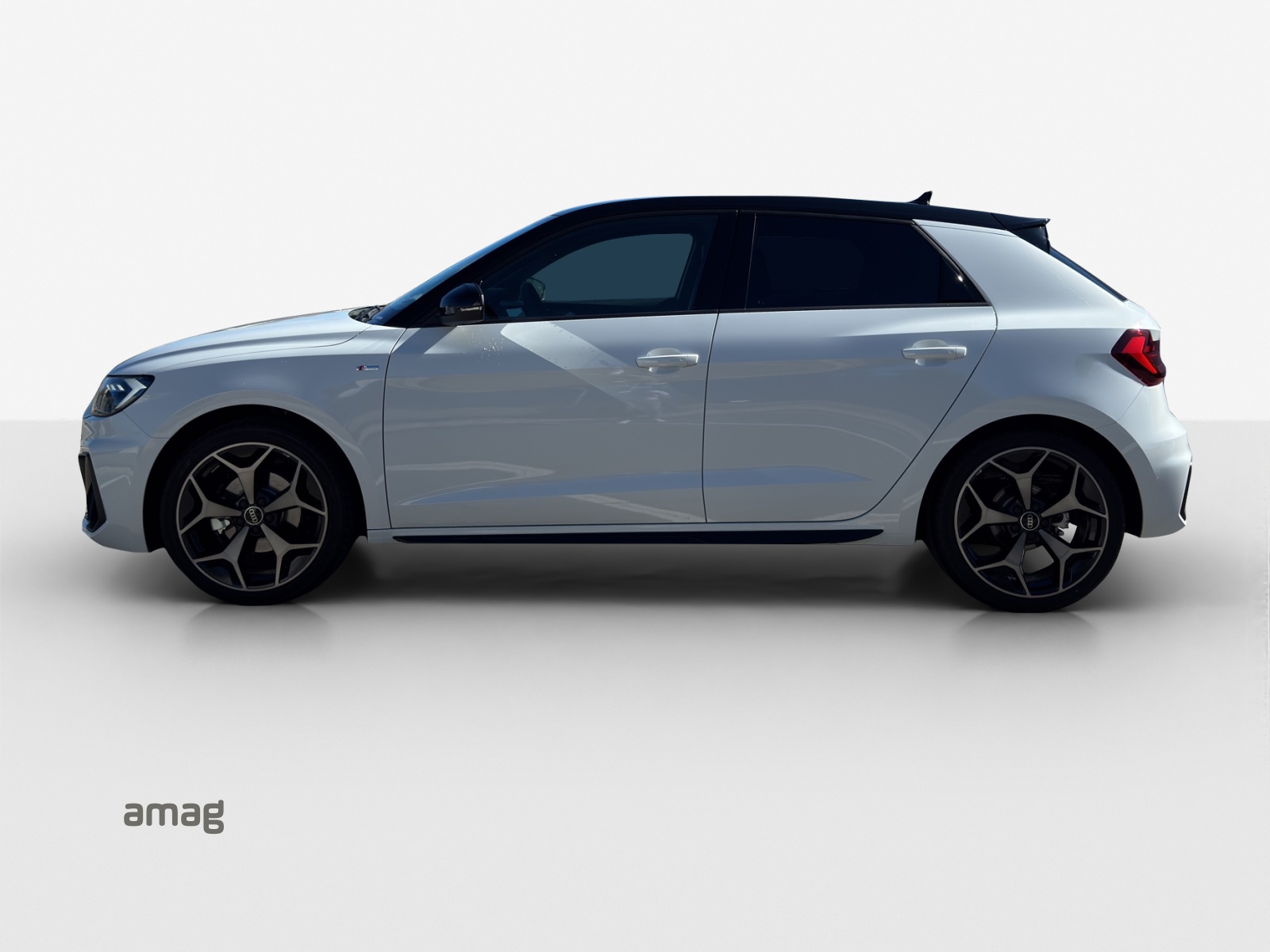 AUDI A1 Sportback 30 TFSI S Line Attraction S-tronic-image-1