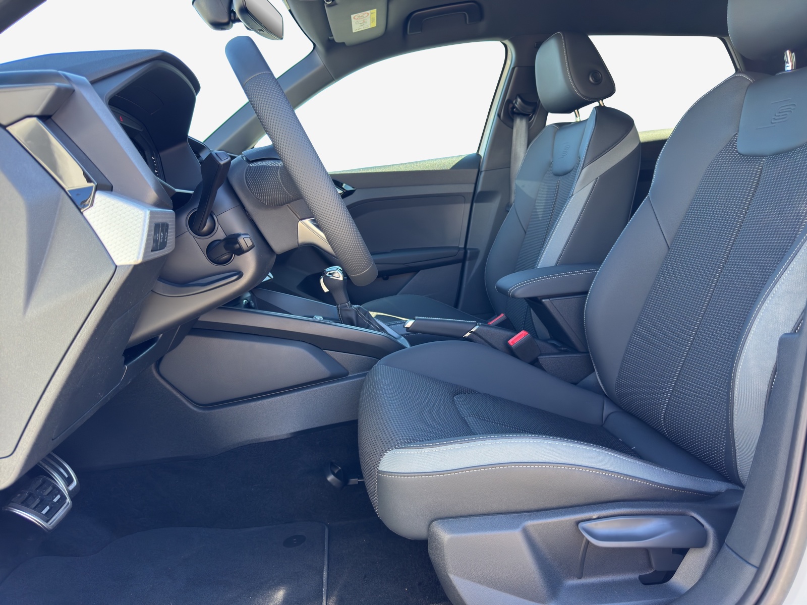 AUDI A1 Sportback 30 TFSI S Line Attraction S-tronic-image-7