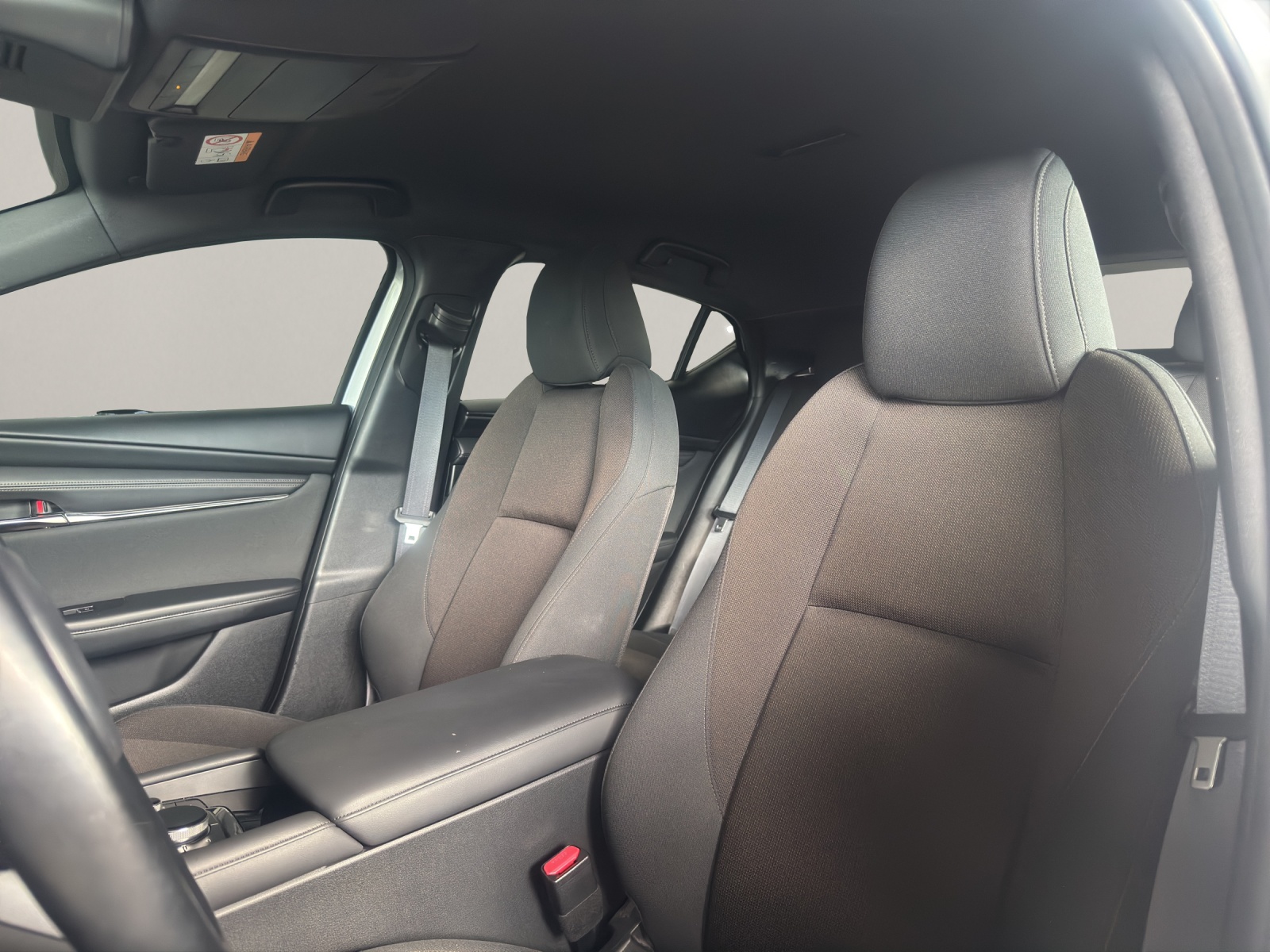 MAZDA 3 Hatchback 2.0 150 PS Ambition Plus-image-5