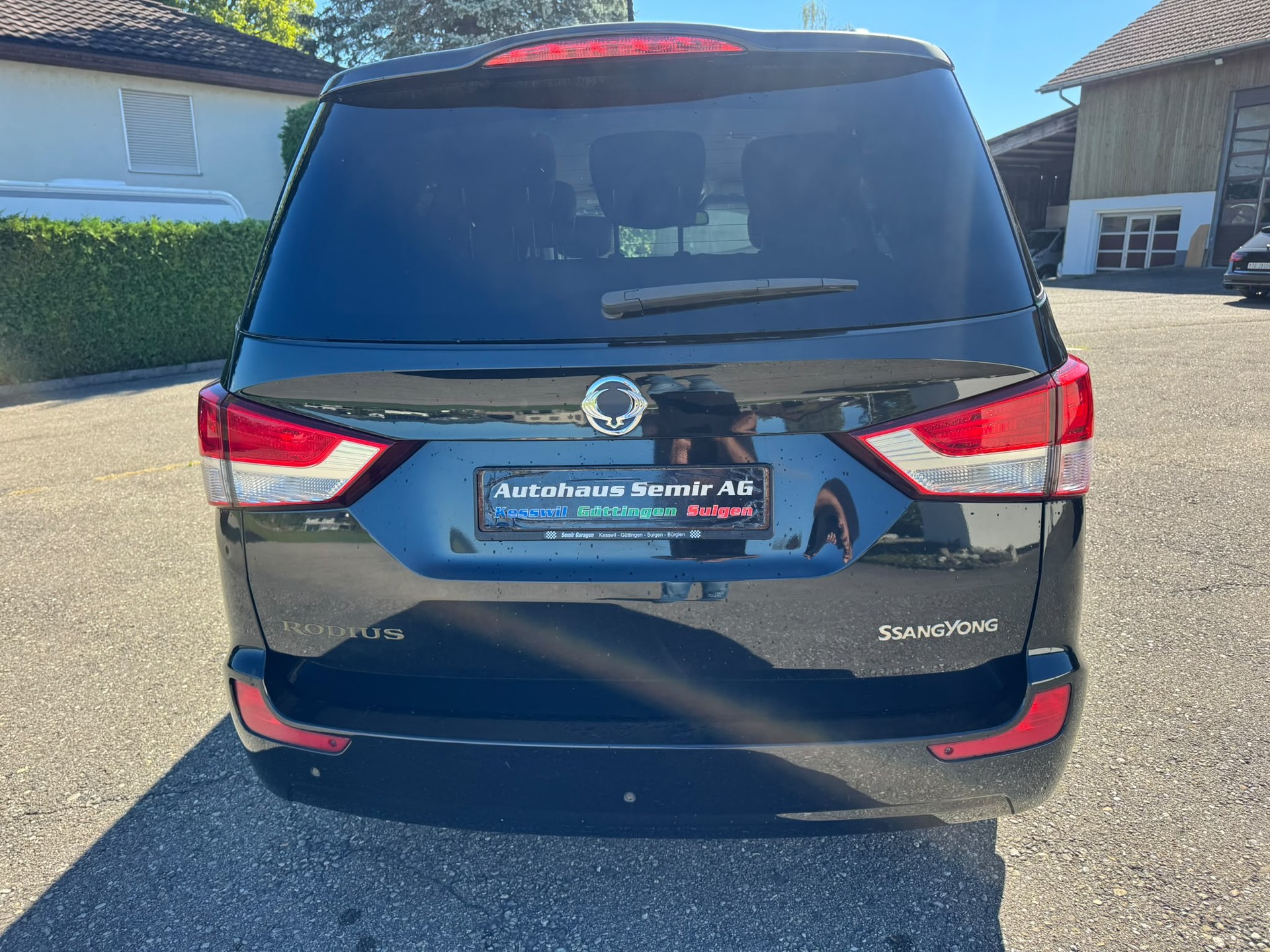 KGM-SsangYong Rodius SV200 e-XDi Quartz 4WD E-Tronic-image-6