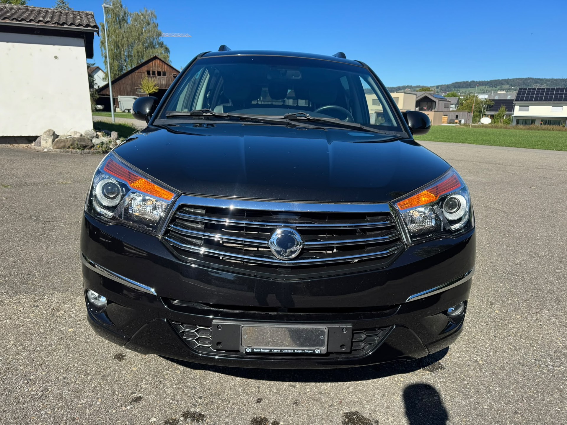 KGM-SsangYong Rodius SV200 e-XDi Quartz 4WD E-Tronic-image-1