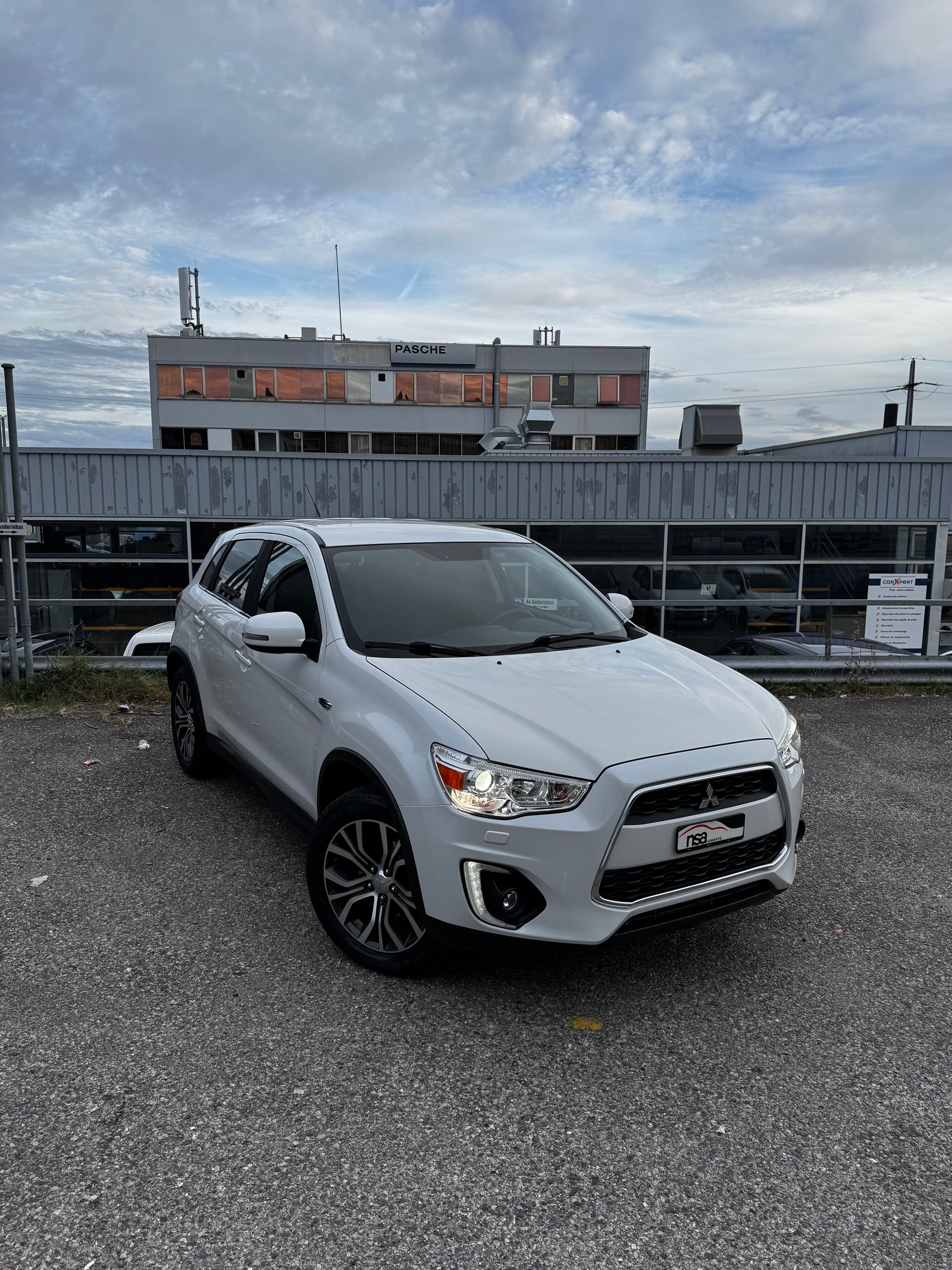 MITSUBISHI ASX 2.2 DID Style 4WD Automatic-image-2