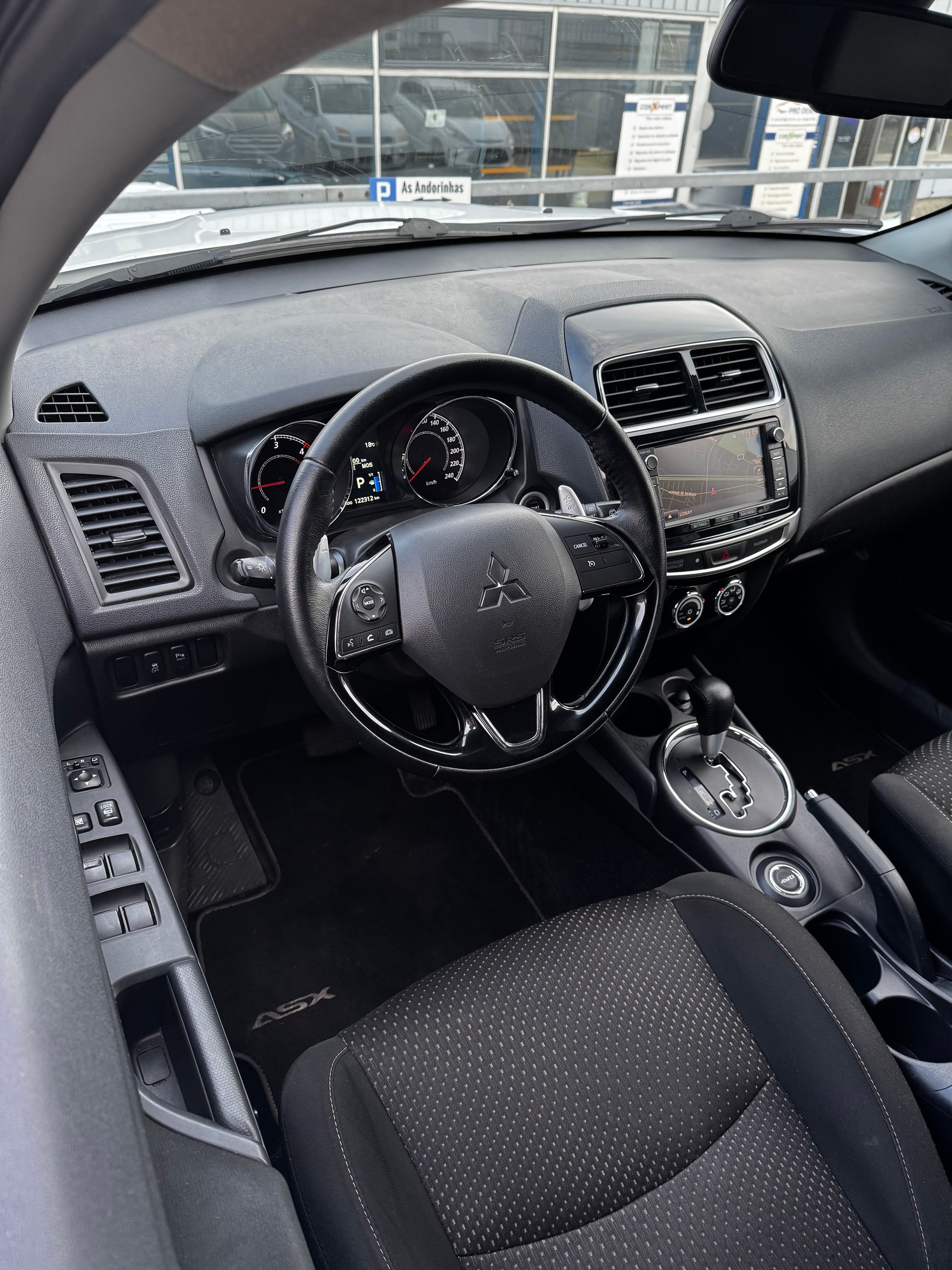 MITSUBISHI ASX 2.2 DID Style 4WD Automatic-image-13