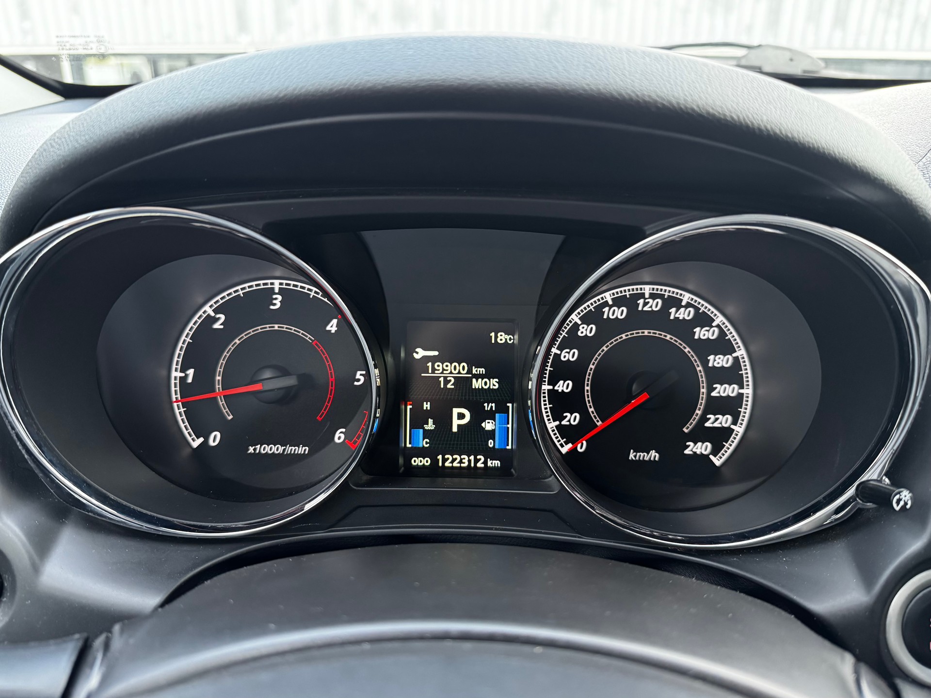 MITSUBISHI ASX 2.2 DID Style 4WD Automatic-image-12