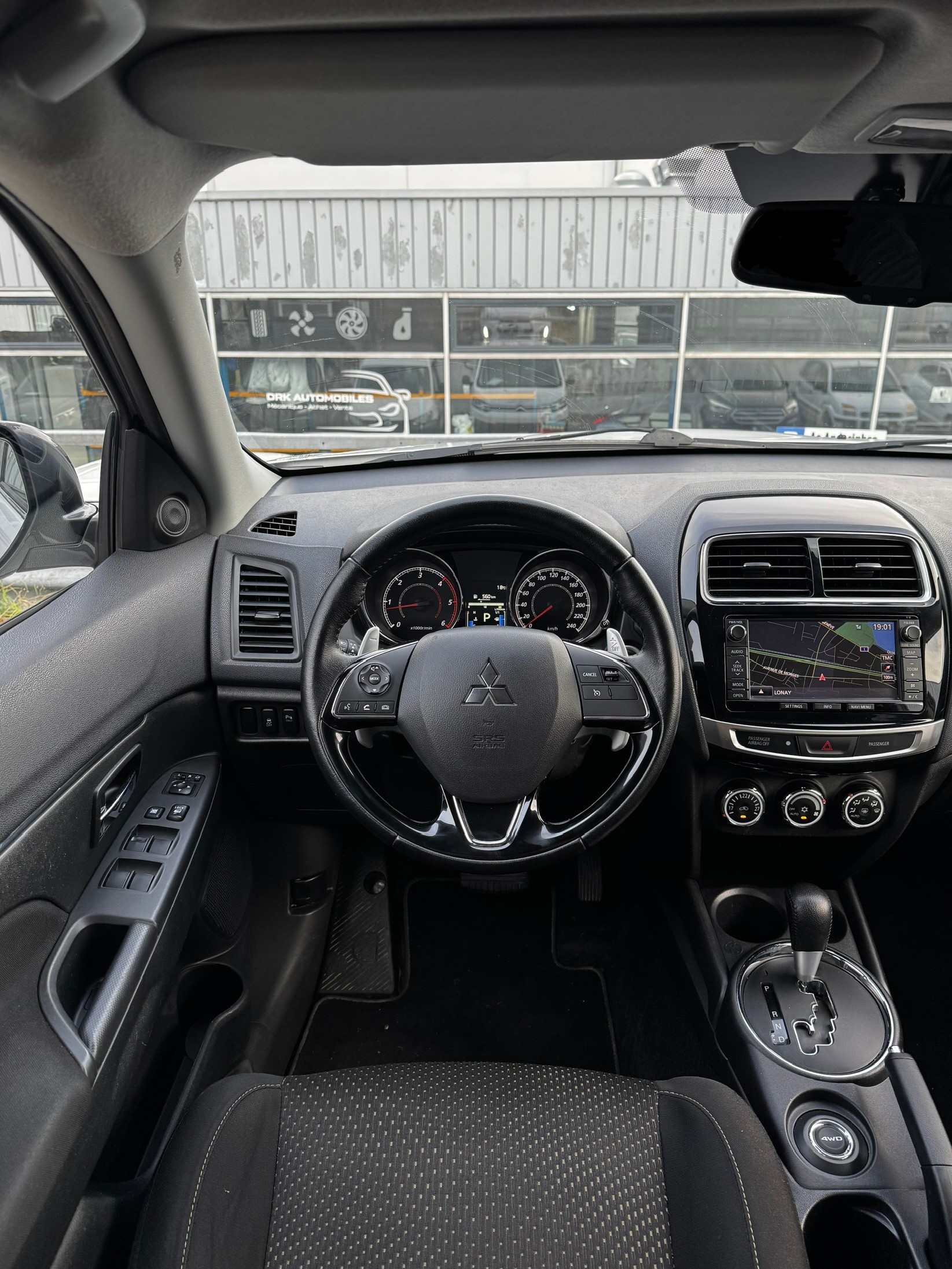 MITSUBISHI ASX 2.2 DID Style 4WD Automatic-image-10