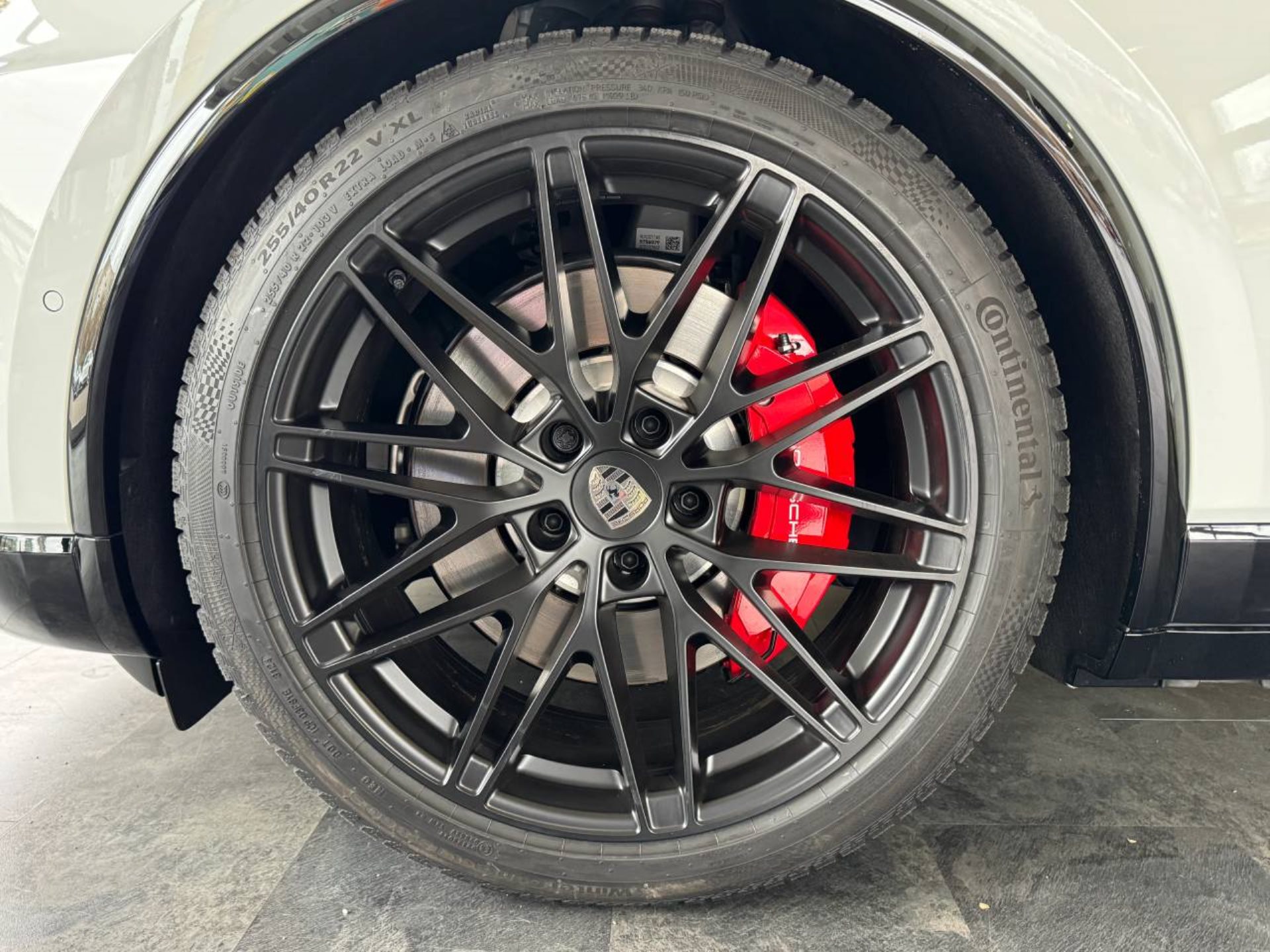 PORSCHE Macan Turbo-image-8