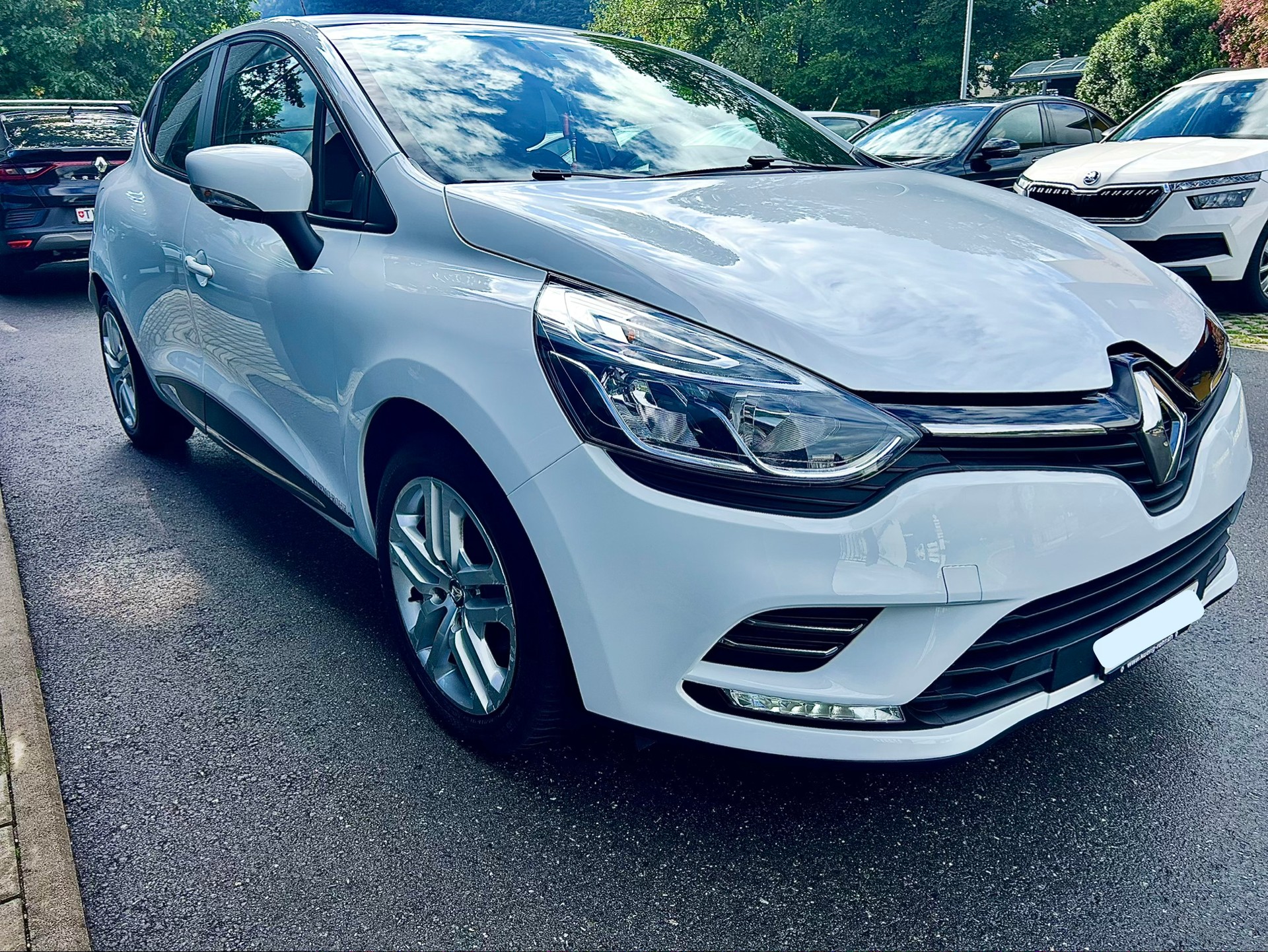 RENAULT 0.9 TCe Zen S/S-image-0