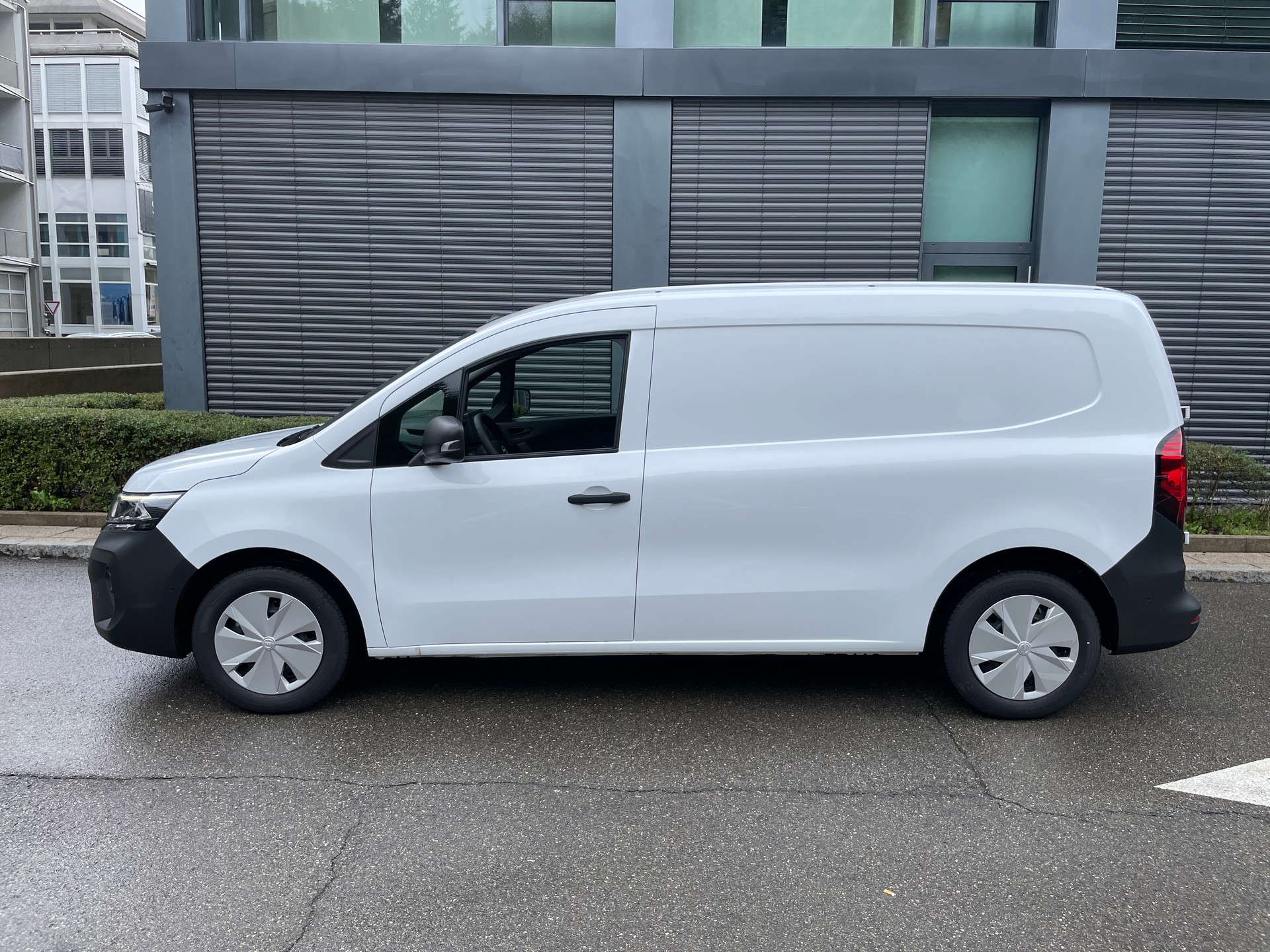NISSAN Townstar EV45 kWh 22kW L2 Acenta mit Rückfahrkamera-image-1