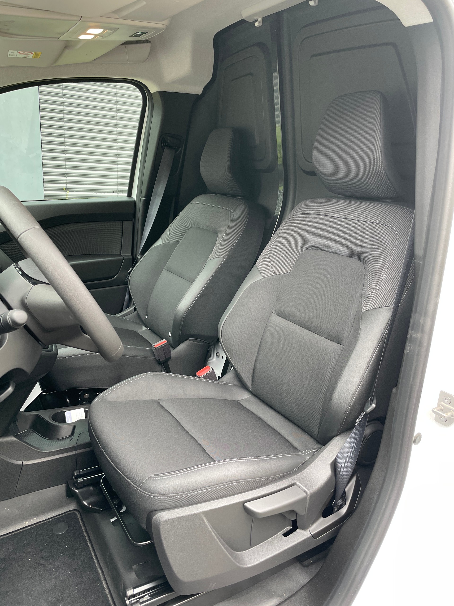 NISSAN Townstar EV45 kWh 22kW L2 Acenta mit Rückfahrkamera-image-12