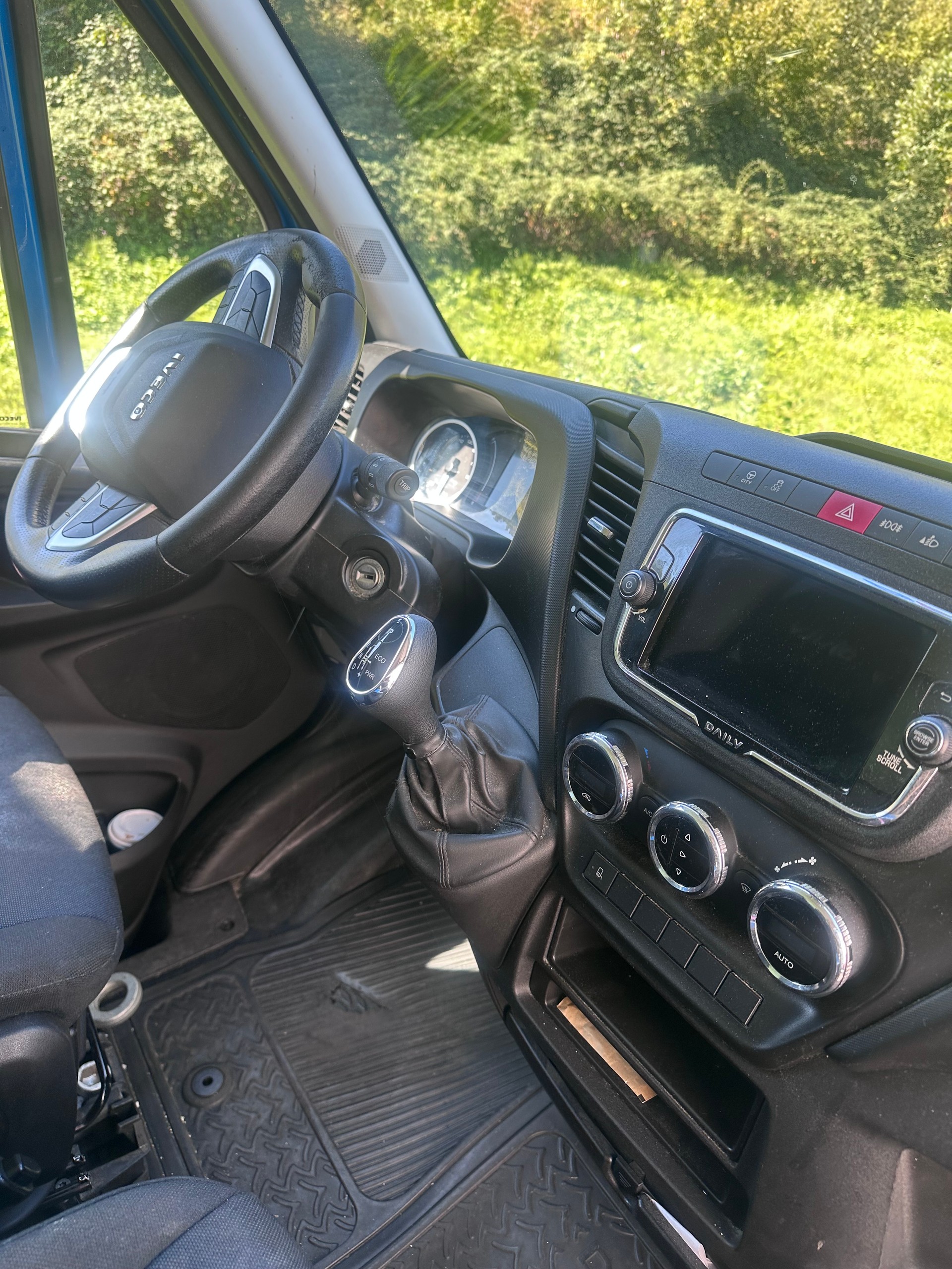 IVECO 35 S 18 A8-image-10