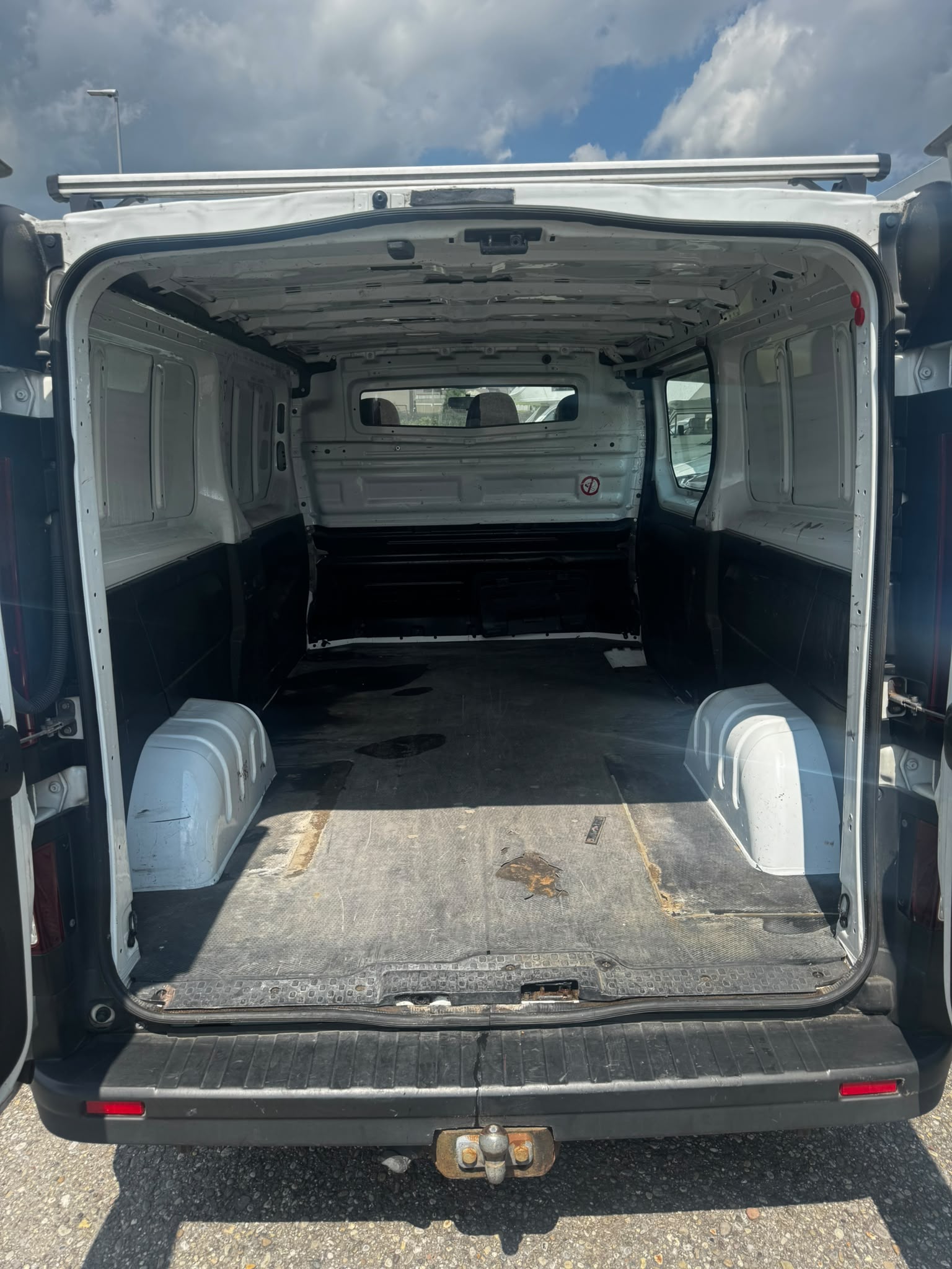 OPEL Vivaro 1.6 BiTurbo CDTI ecoFLEX 2.9t L2H1-image-11