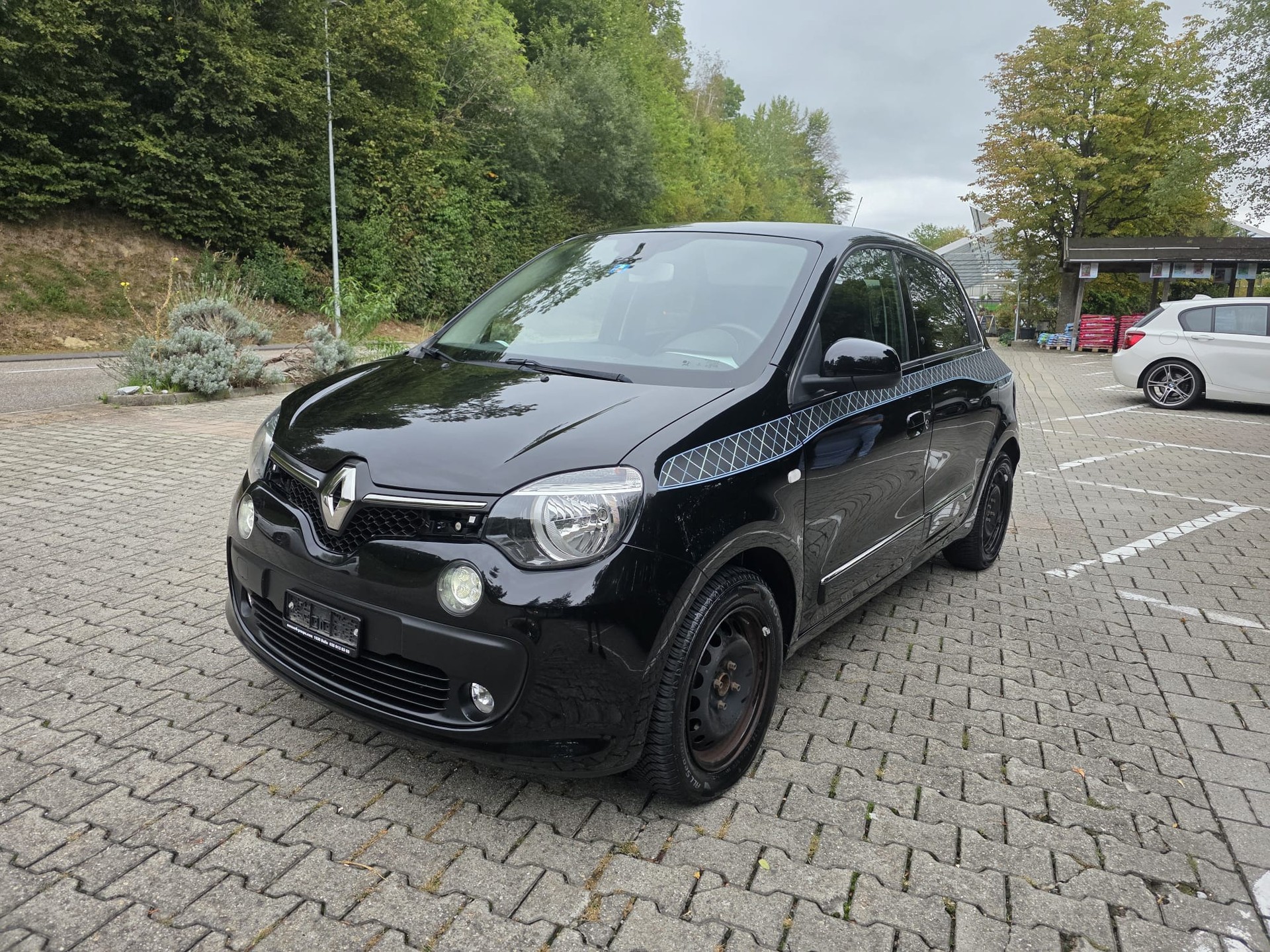 RENAULT Twingo 0.9 Swiss Edition-image-2