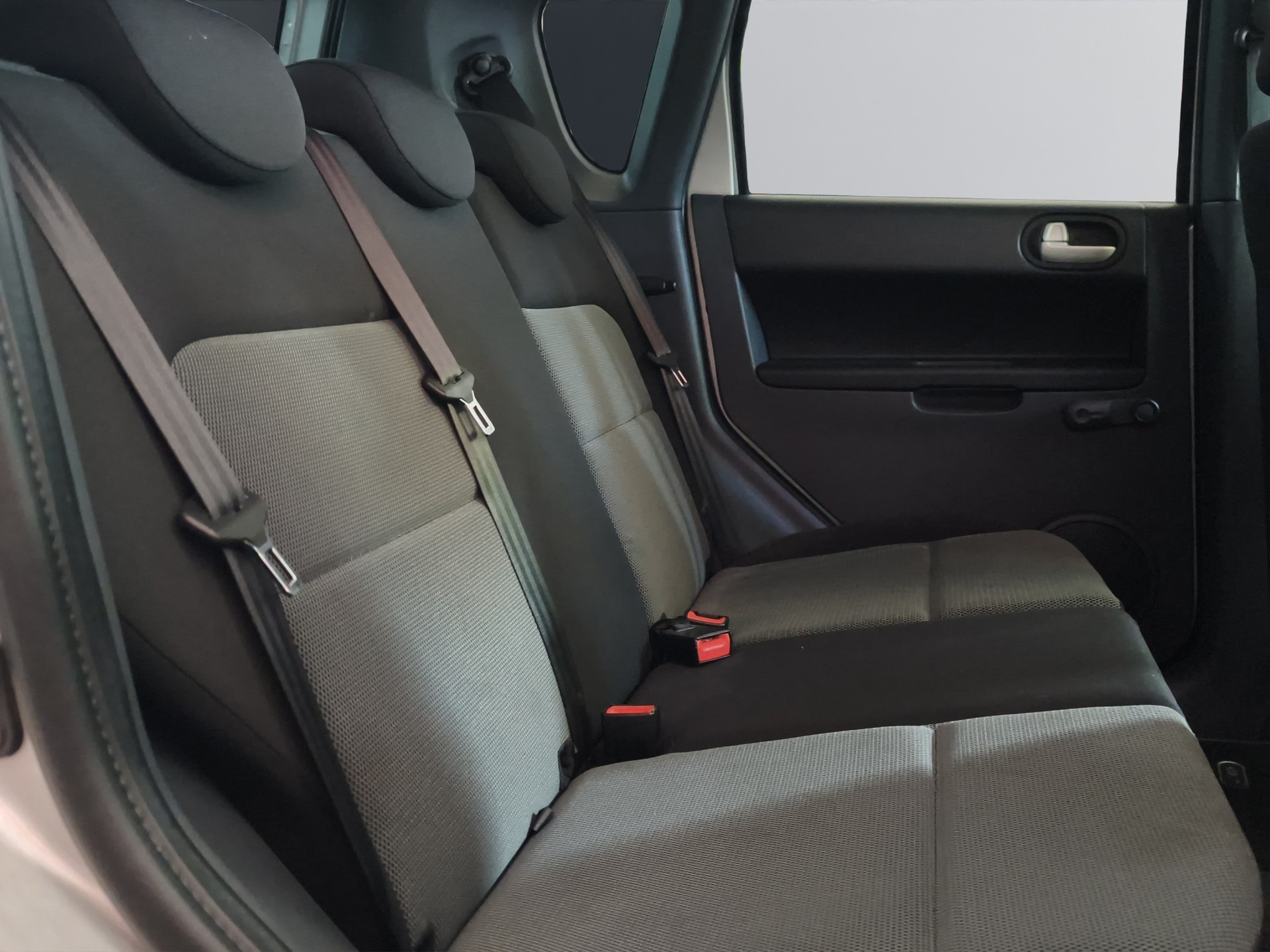 MITSUBISHI Colt 1.3 16V Intense Allshift-image-14