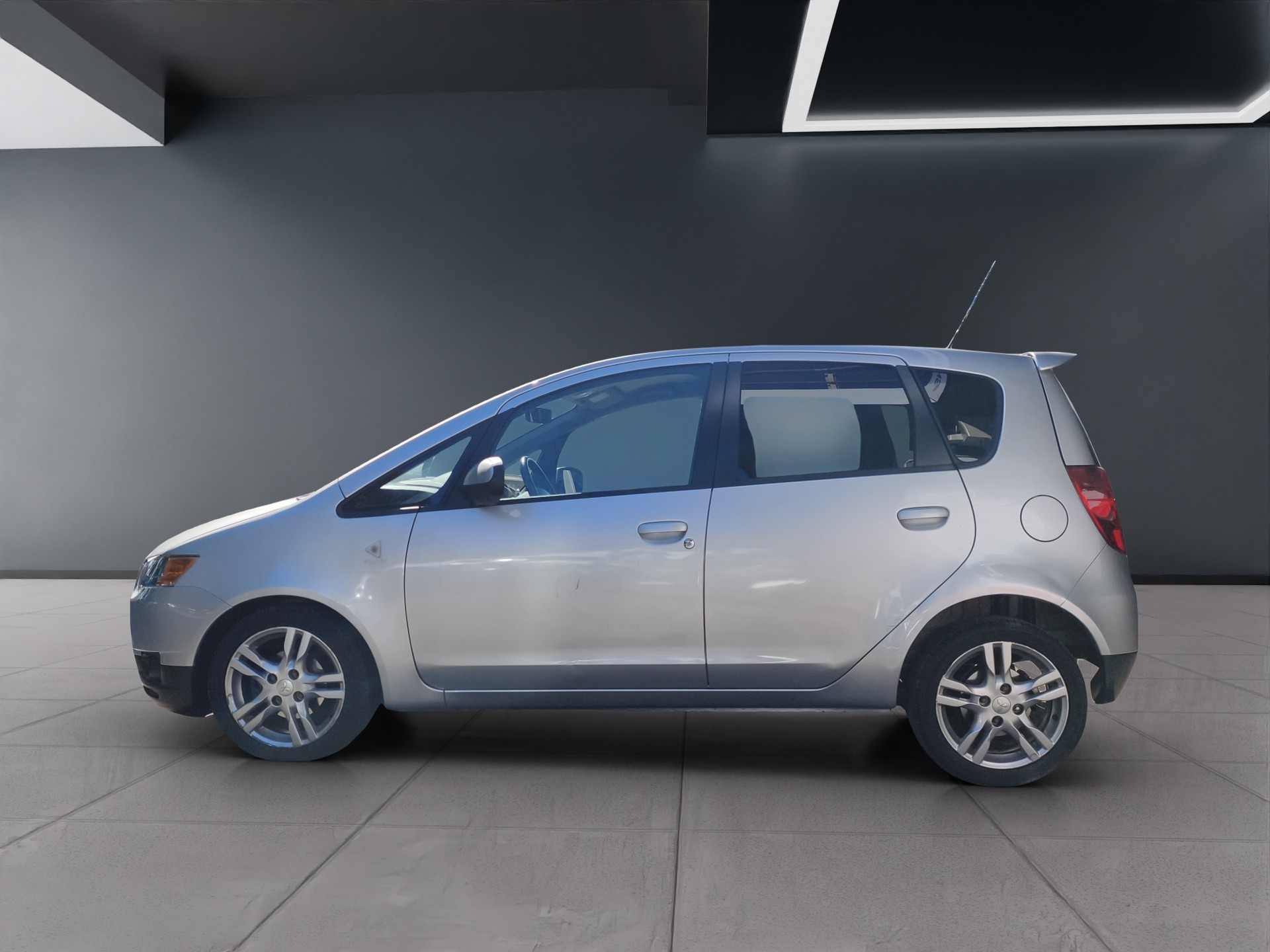 MITSUBISHI Colt 1.3 16V Intense Allshift-image-1