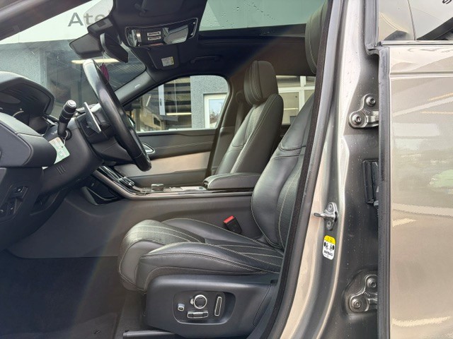 LAND ROVER Range Rover Velar 2.0 T 300 R-Dynamic HSE-image-9