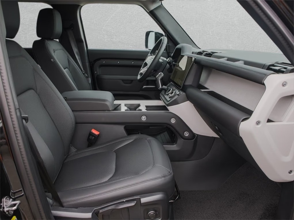 LAND ROVER 110 D200 S 19" AHK Fahrassistenz Winter-image-4