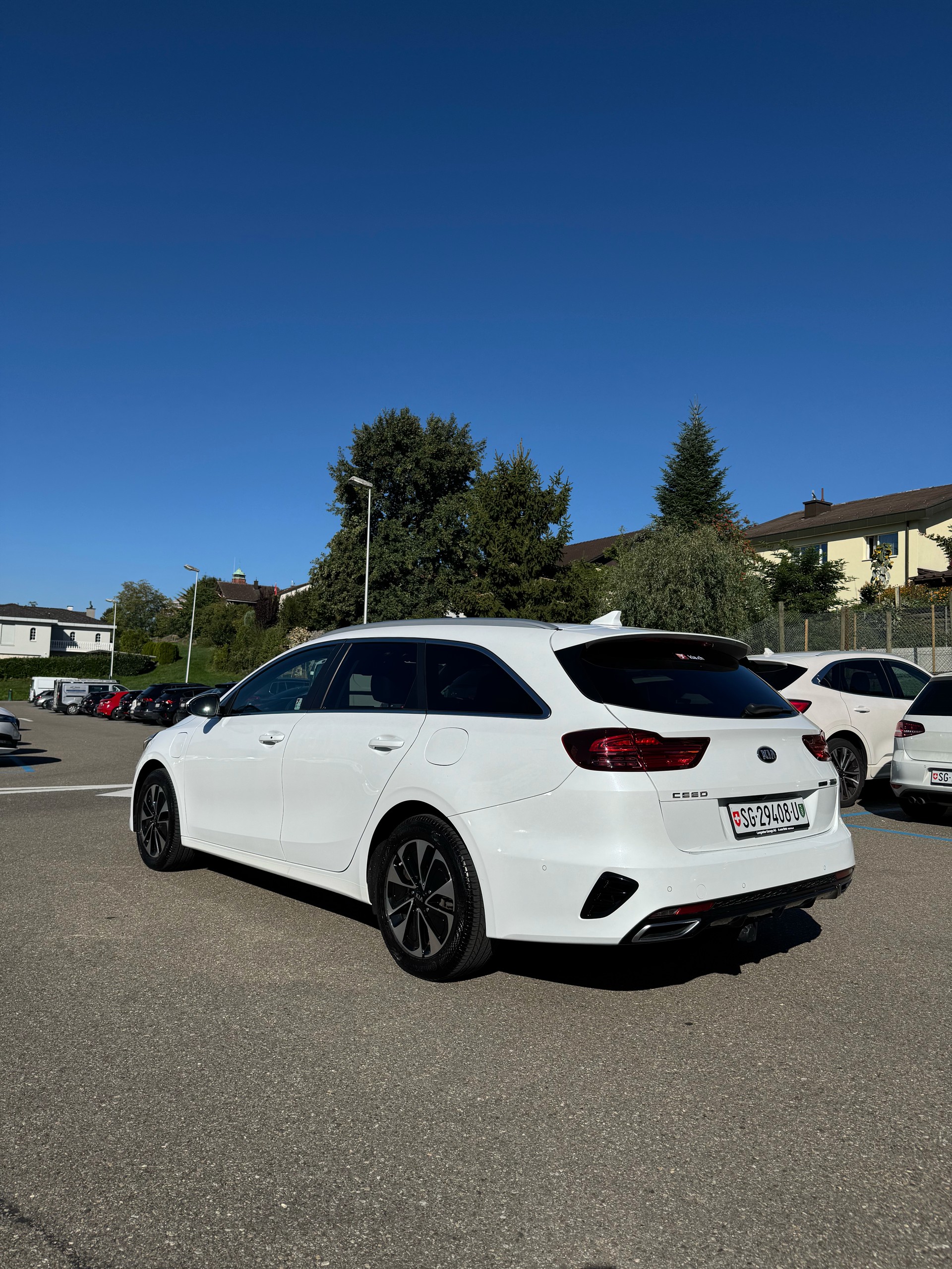 KIA Ceed Sportswagon 1.6 GDi Plug-in Hybrid Style DCT-image-1