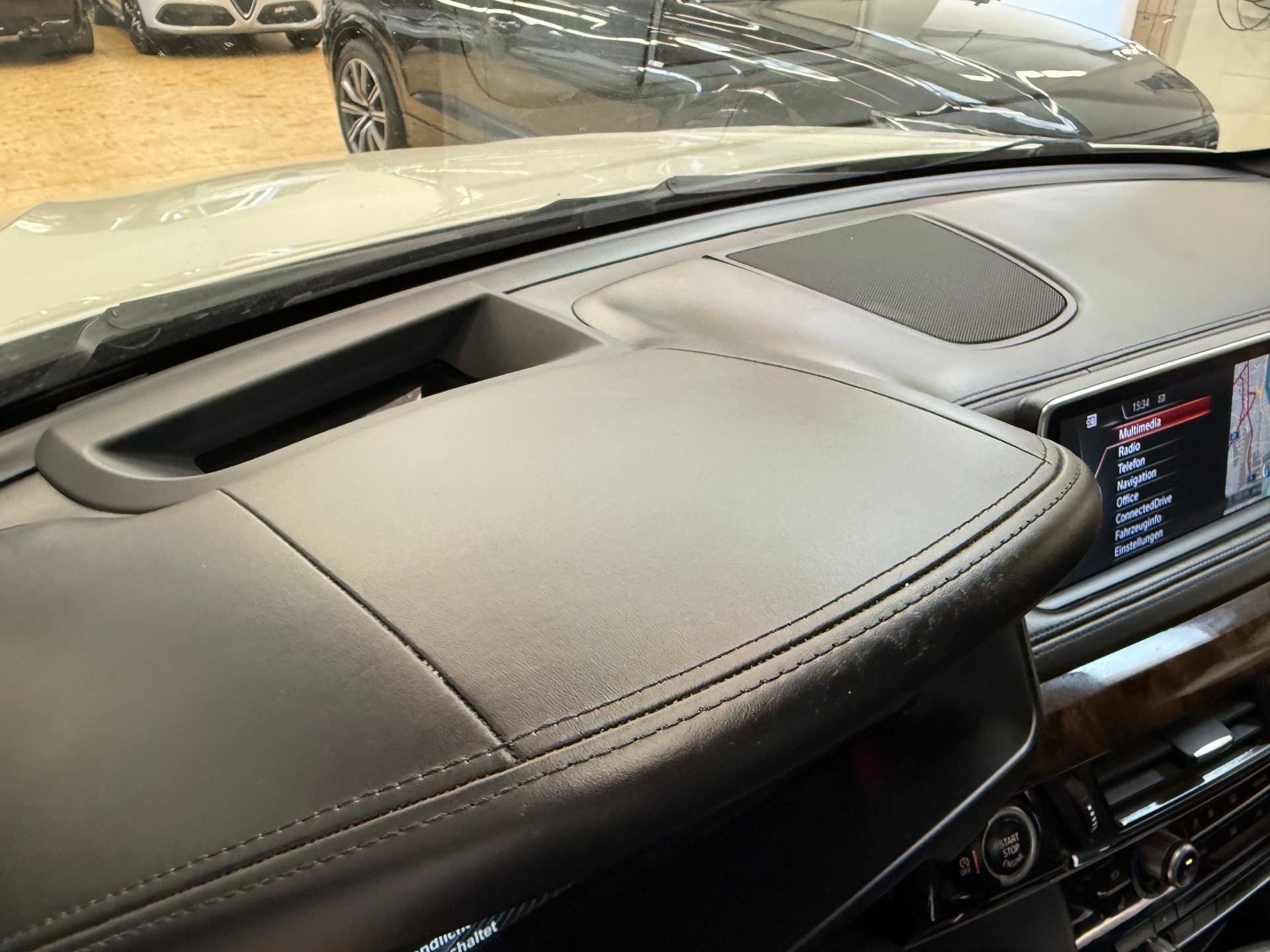 BMW X5 30d xDrive-image-12