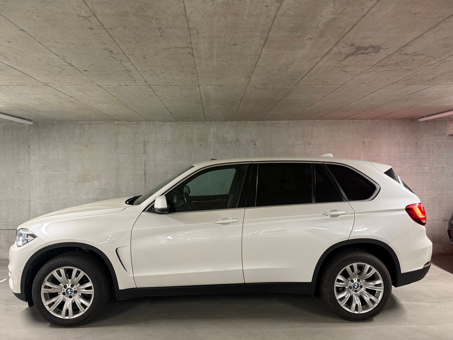 BMW X5 30d xDrive-image-1