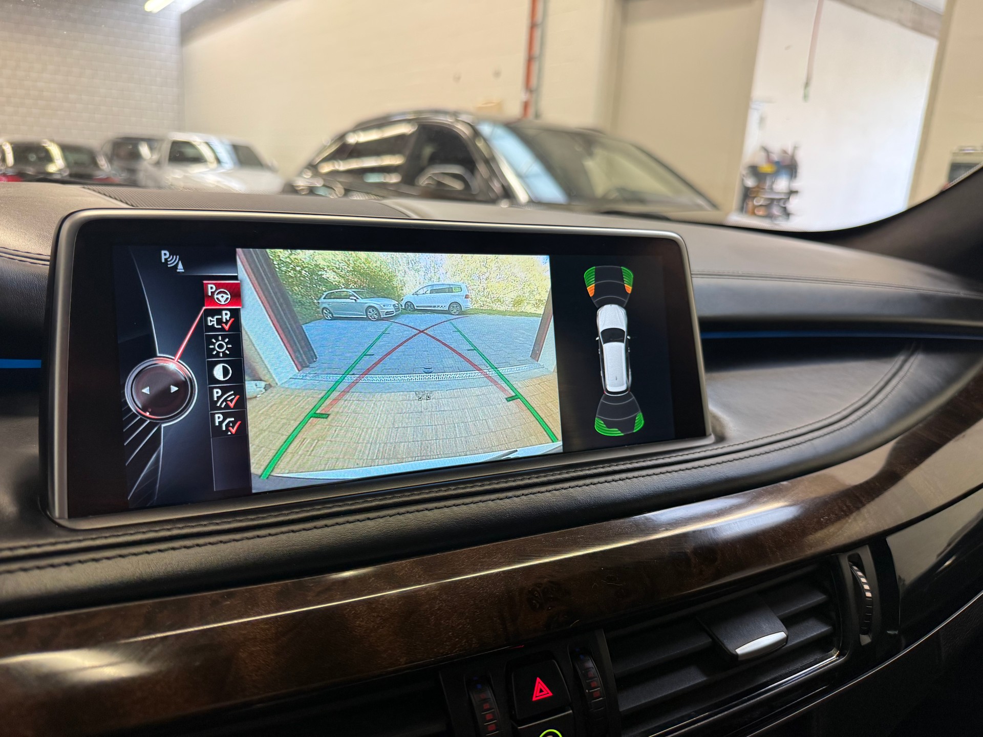 BMW X5 30d xDrive-image-14