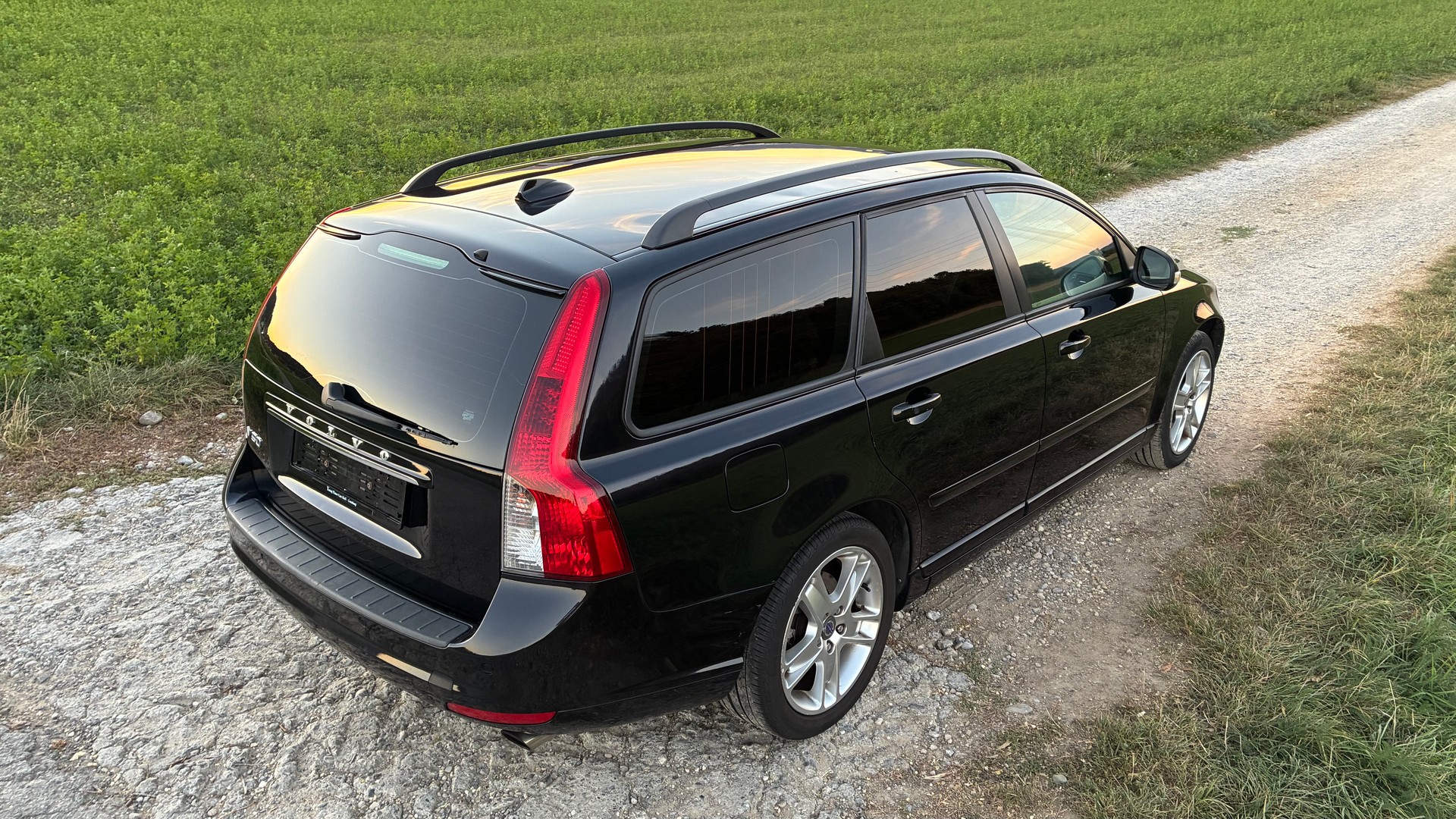 VOLVO V50 T5 Summum-image-5