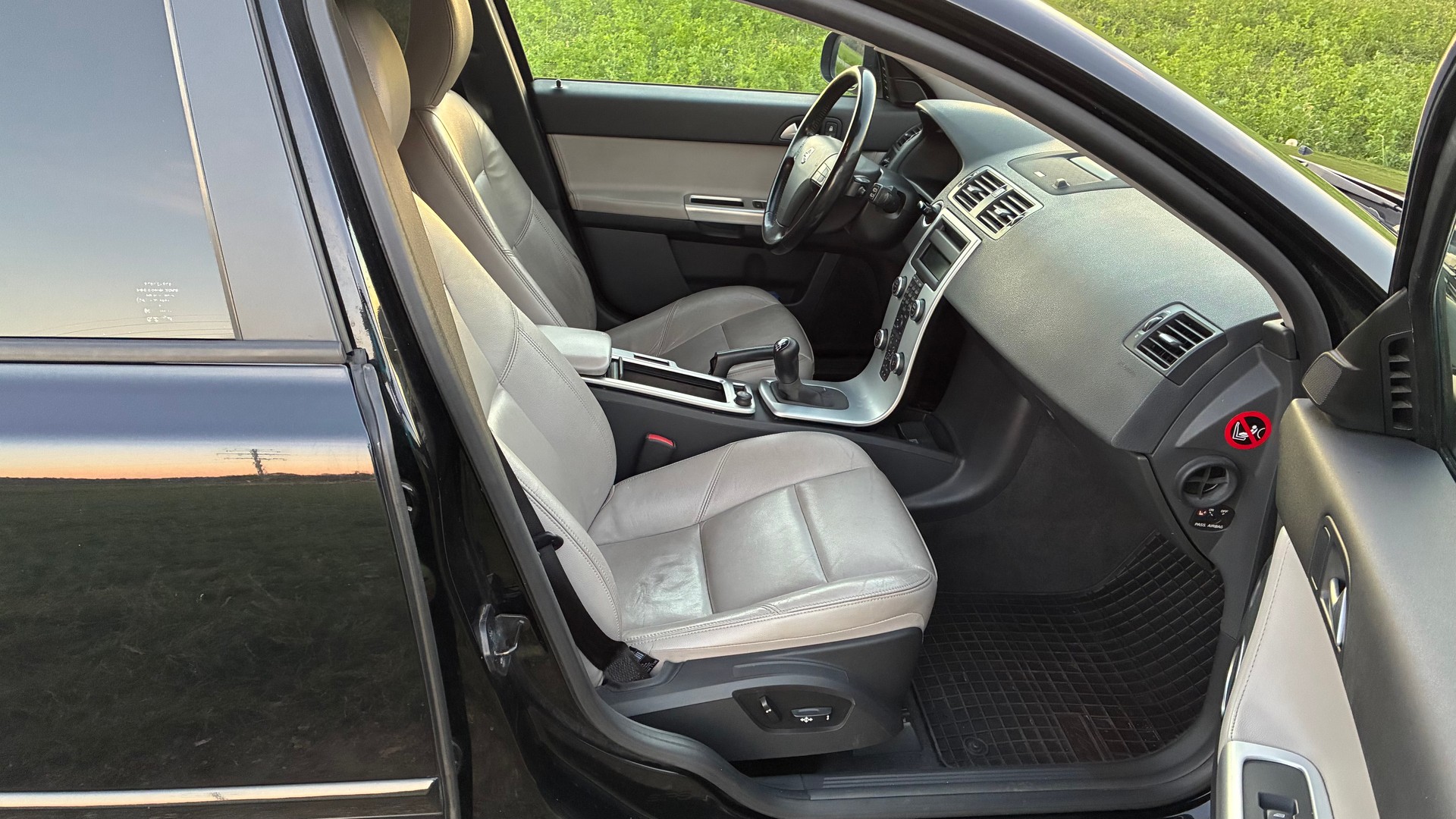 VOLVO V50 T5 Summum-image-9