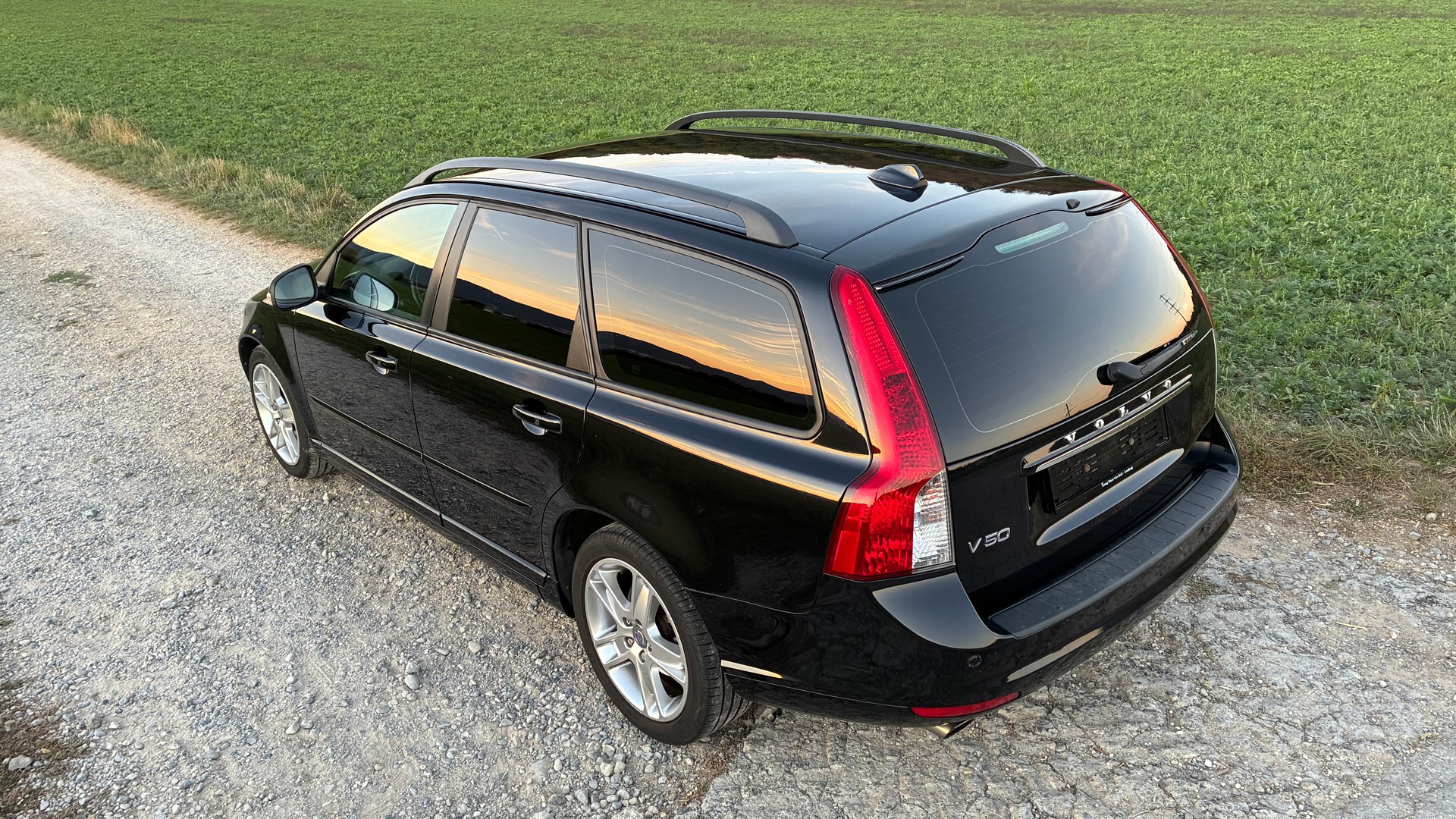 VOLVO V50 T5 Summum-image-3