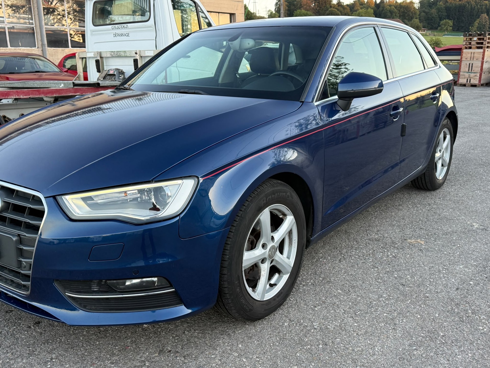 AUDI A3 Sportback 1.4 TFSI Attraction S-tronic-image-1