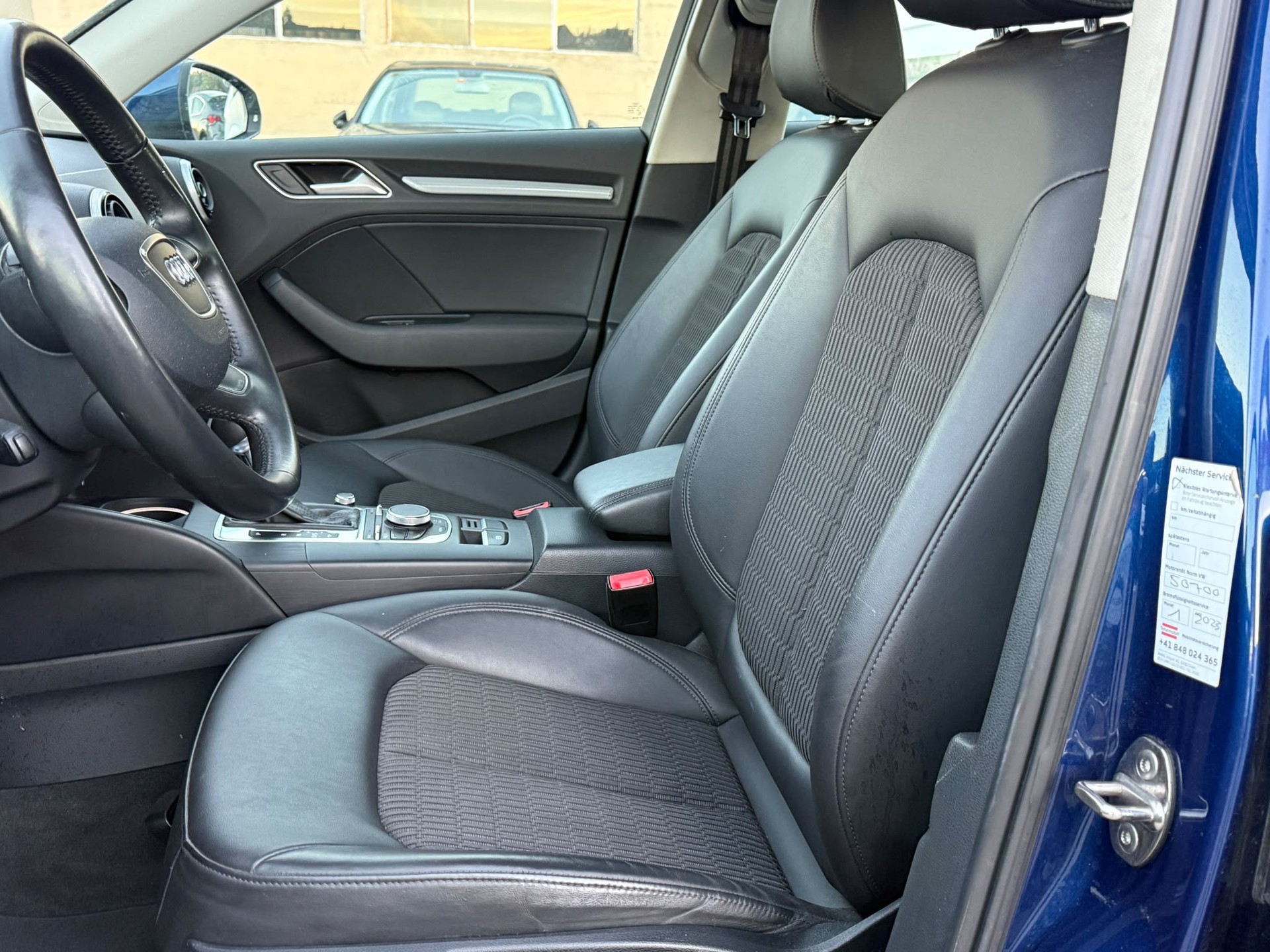 AUDI A3 Sportback 1.4 TFSI Attraction S-tronic-image-10