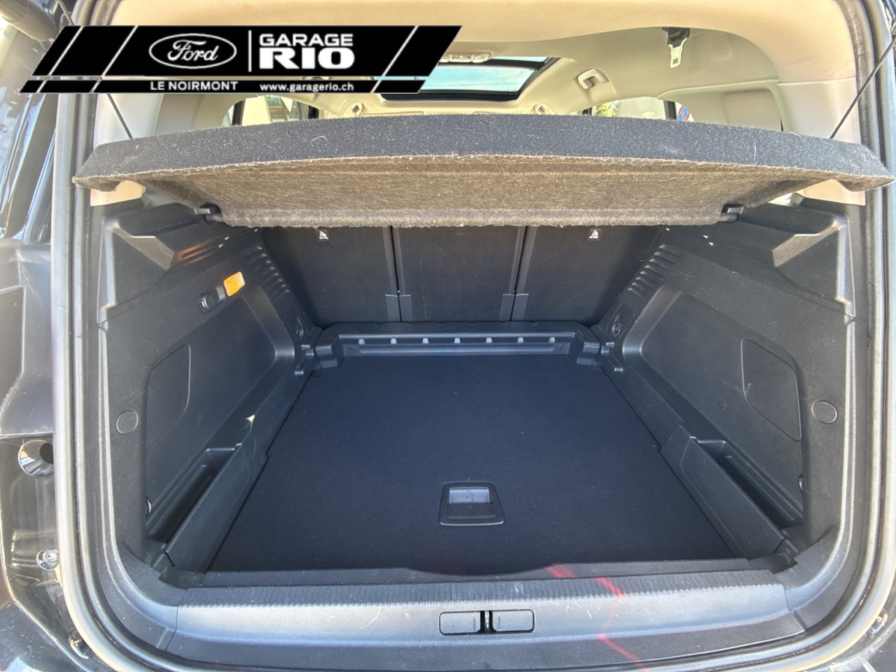 CITROEN C5 Aircross 1.6i PureTech Shine EAT8-image-5