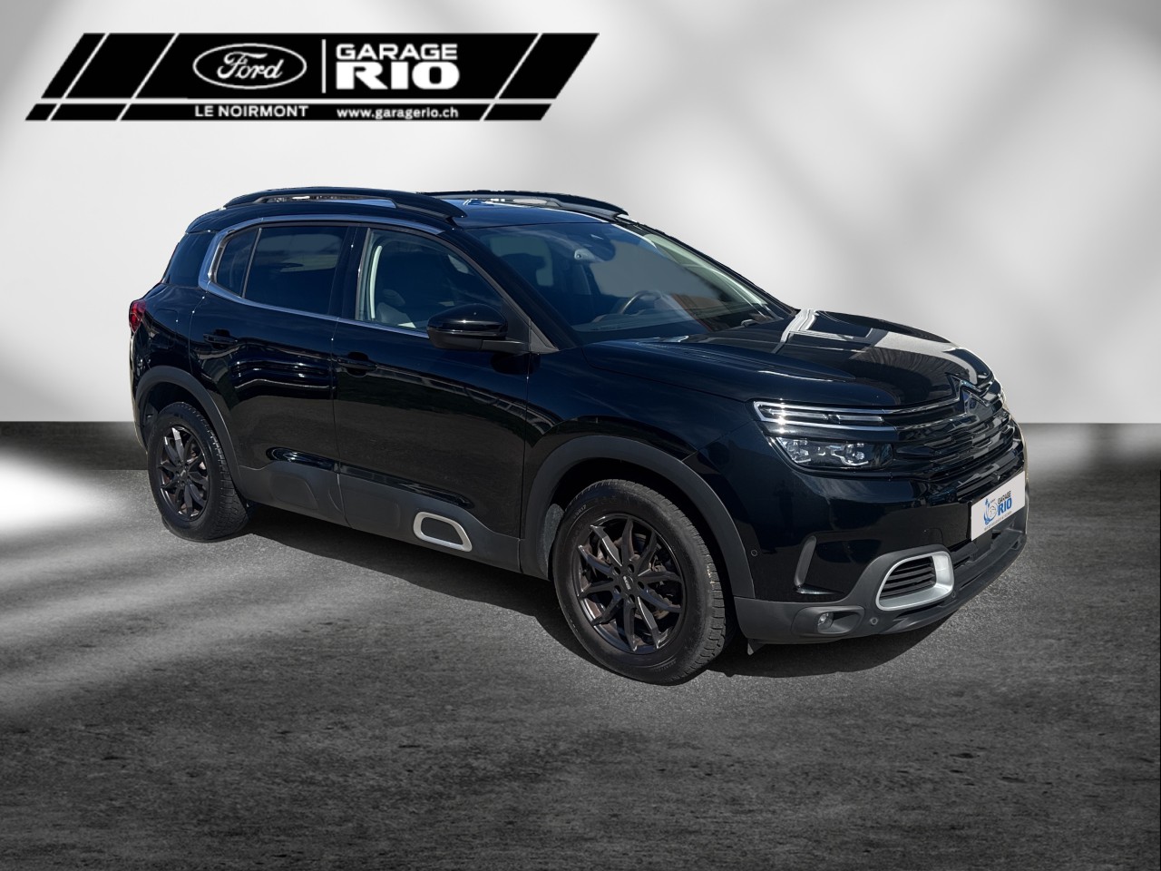 CITROEN C5 Aircross 1.6i PureTech Shine EAT8-image-2
