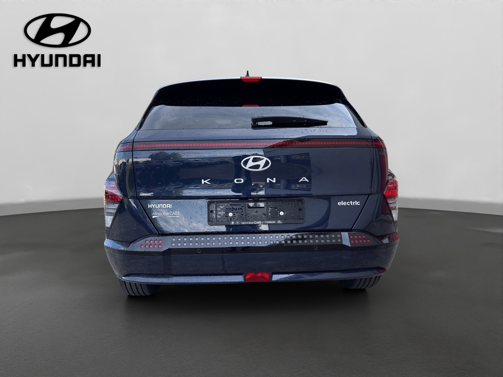 HYUNDAI Kona EV 65.4 kWh Amplia-image-4