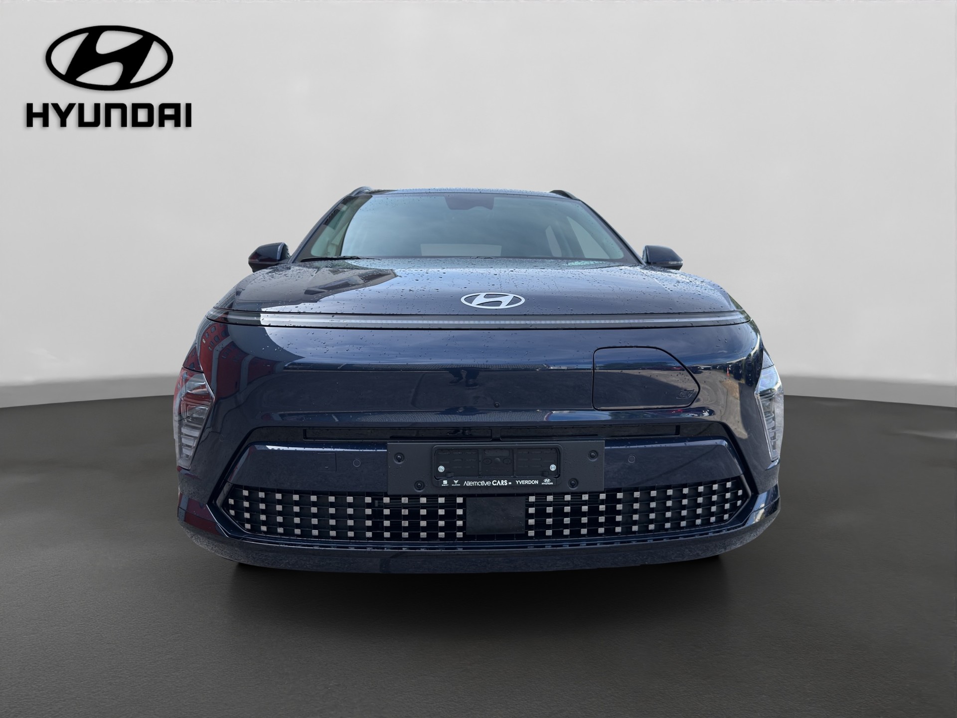 HYUNDAI Kona EV 65.4 kWh Amplia-image-1